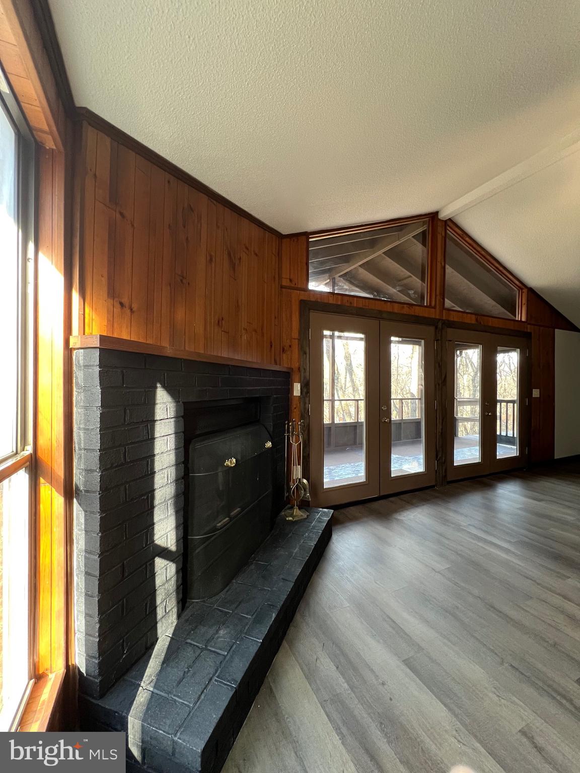 THE WOODS RESORT - Residential