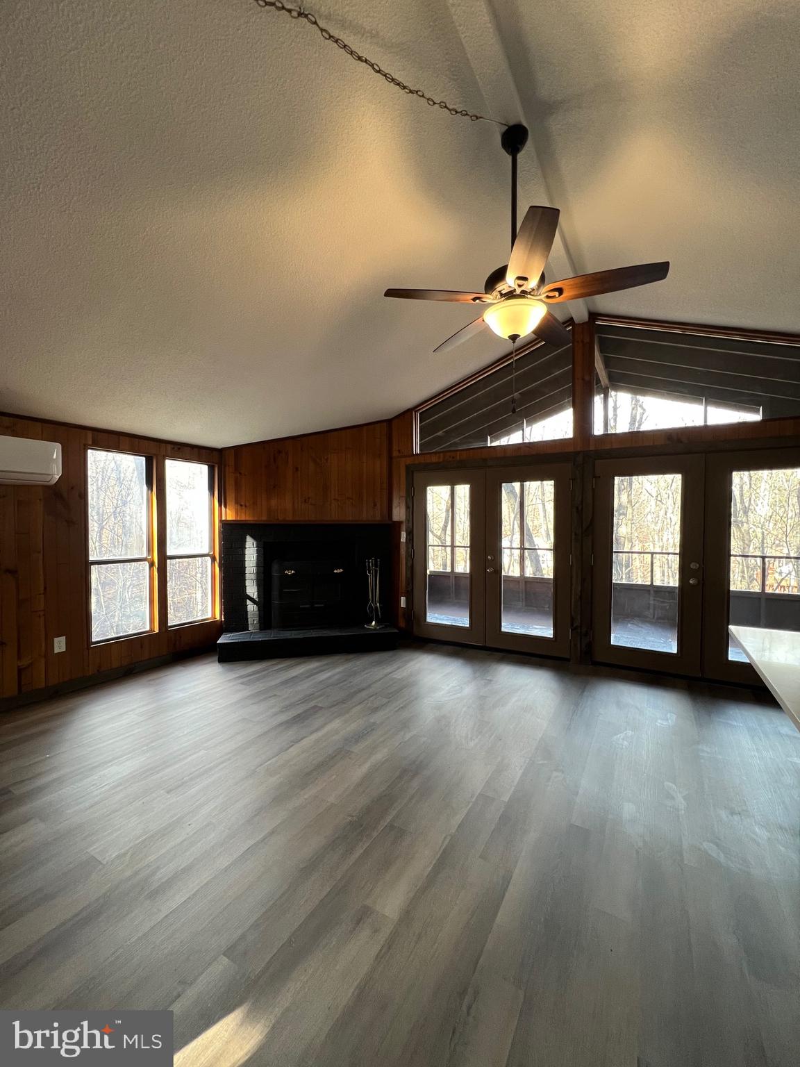 THE WOODS RESORT - Residential