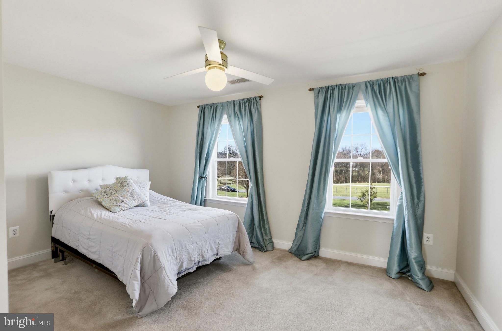 HAWTHORNE - Residential