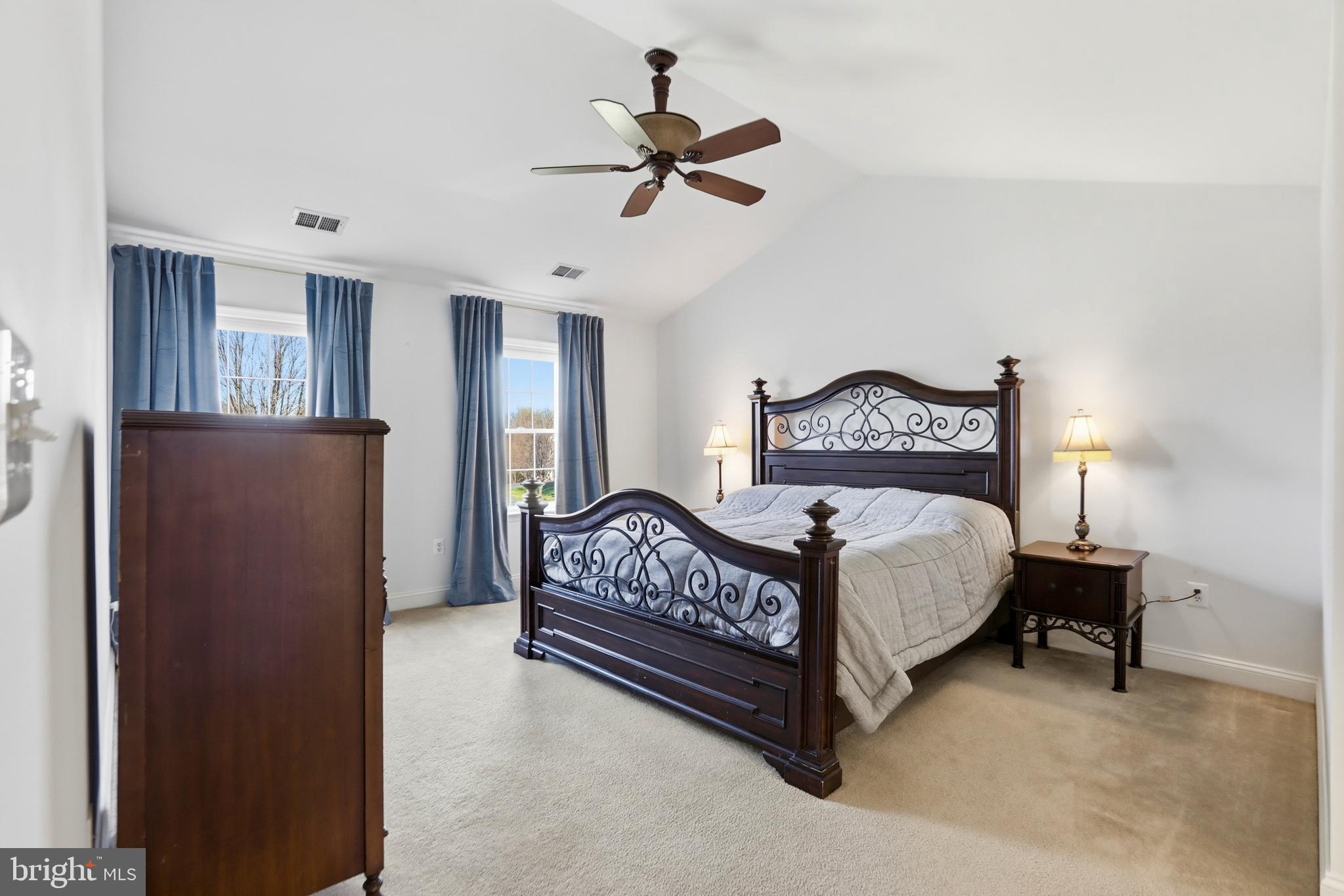 HAWTHORNE - Residential