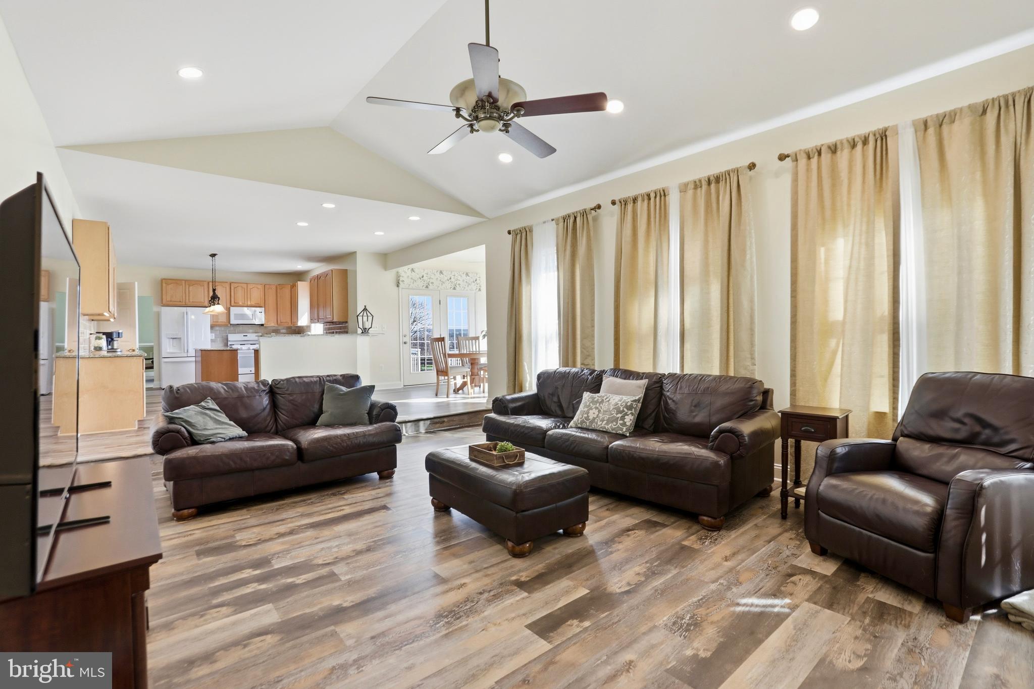 HAWTHORNE - Residential