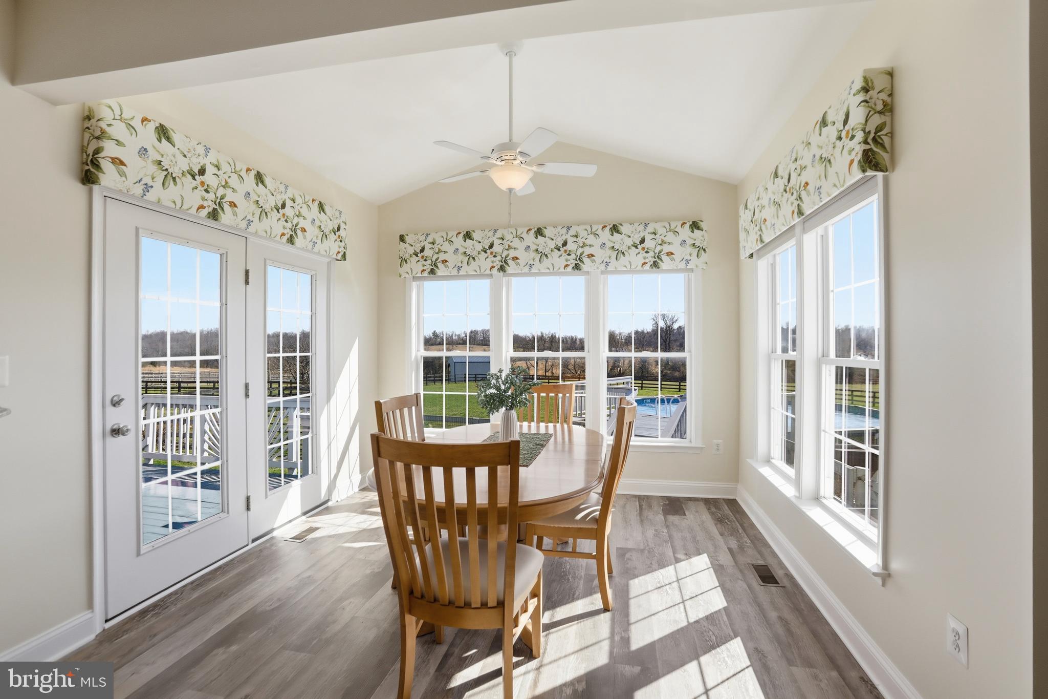 HAWTHORNE - Residential