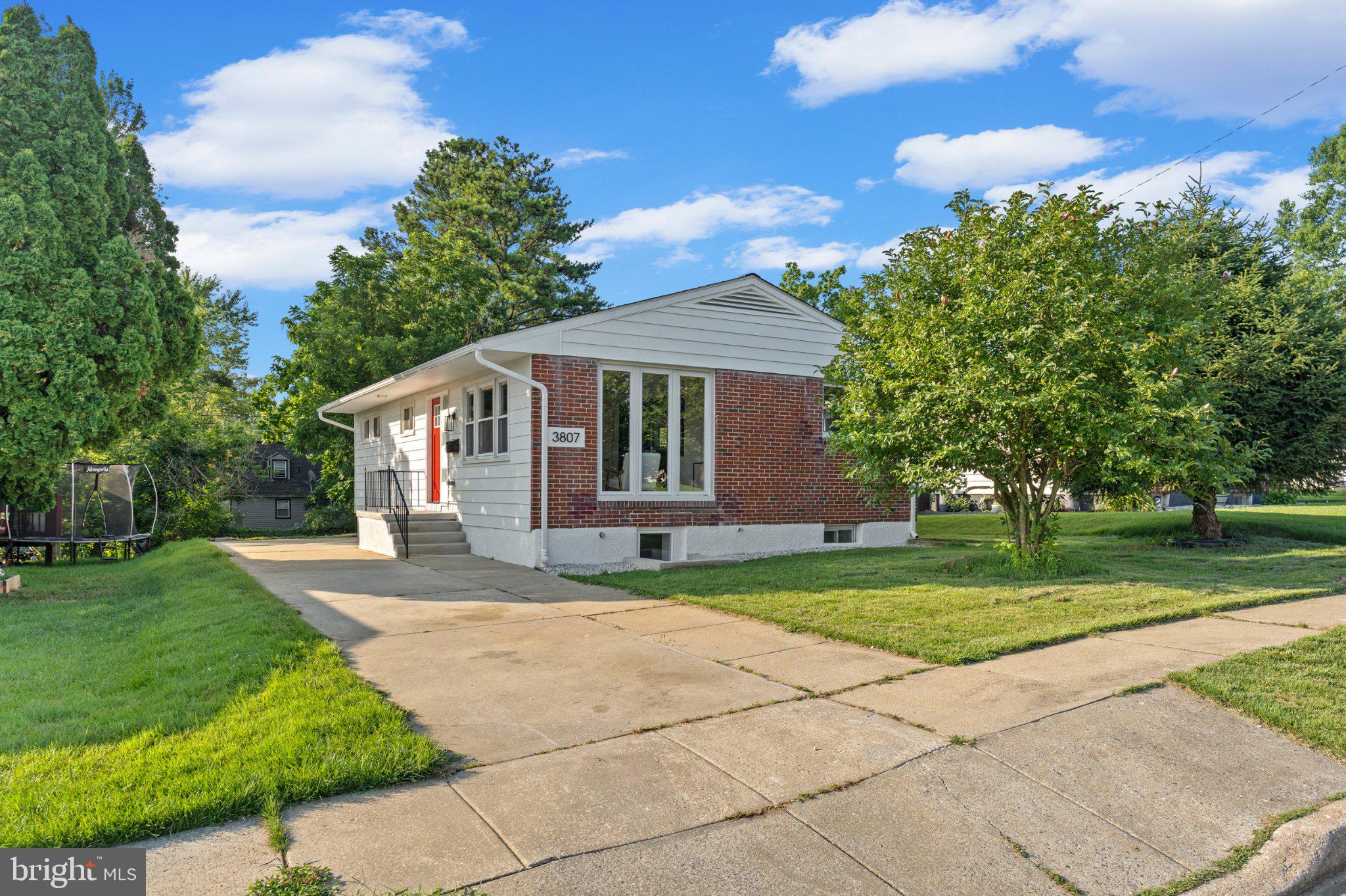 3807 BYFIELD ROAD