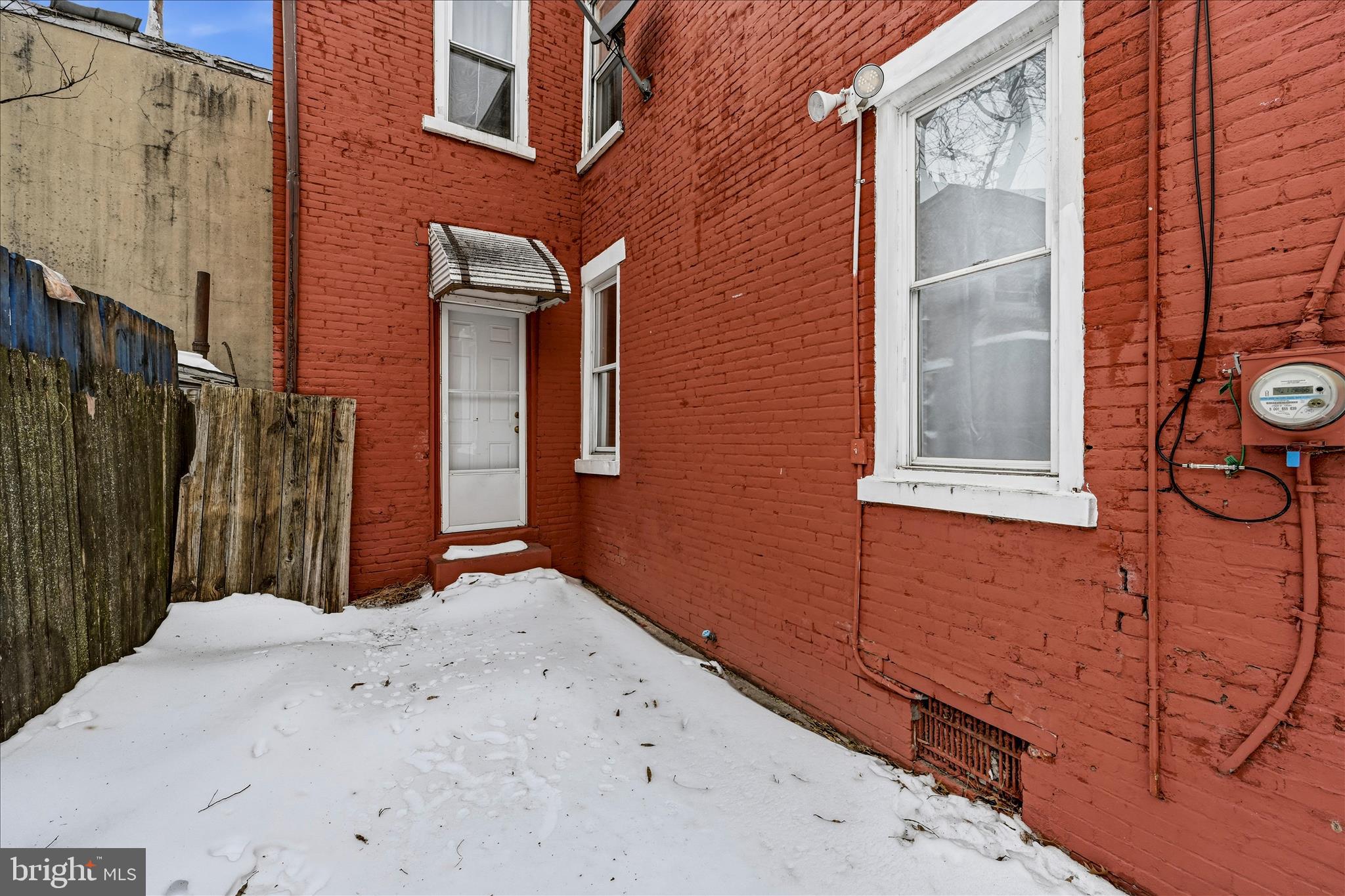 641 BINGAMAN STREET R