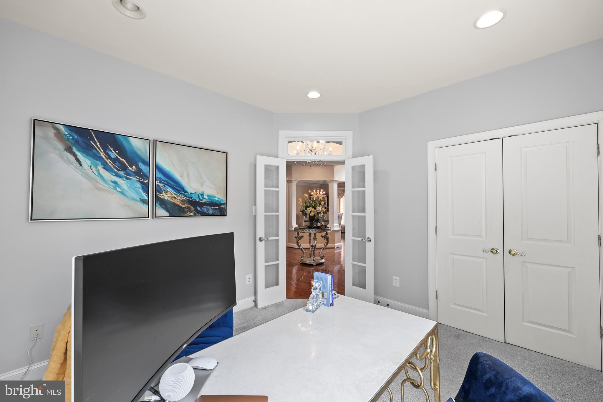 WHITE OAKS ESTATES - Residential