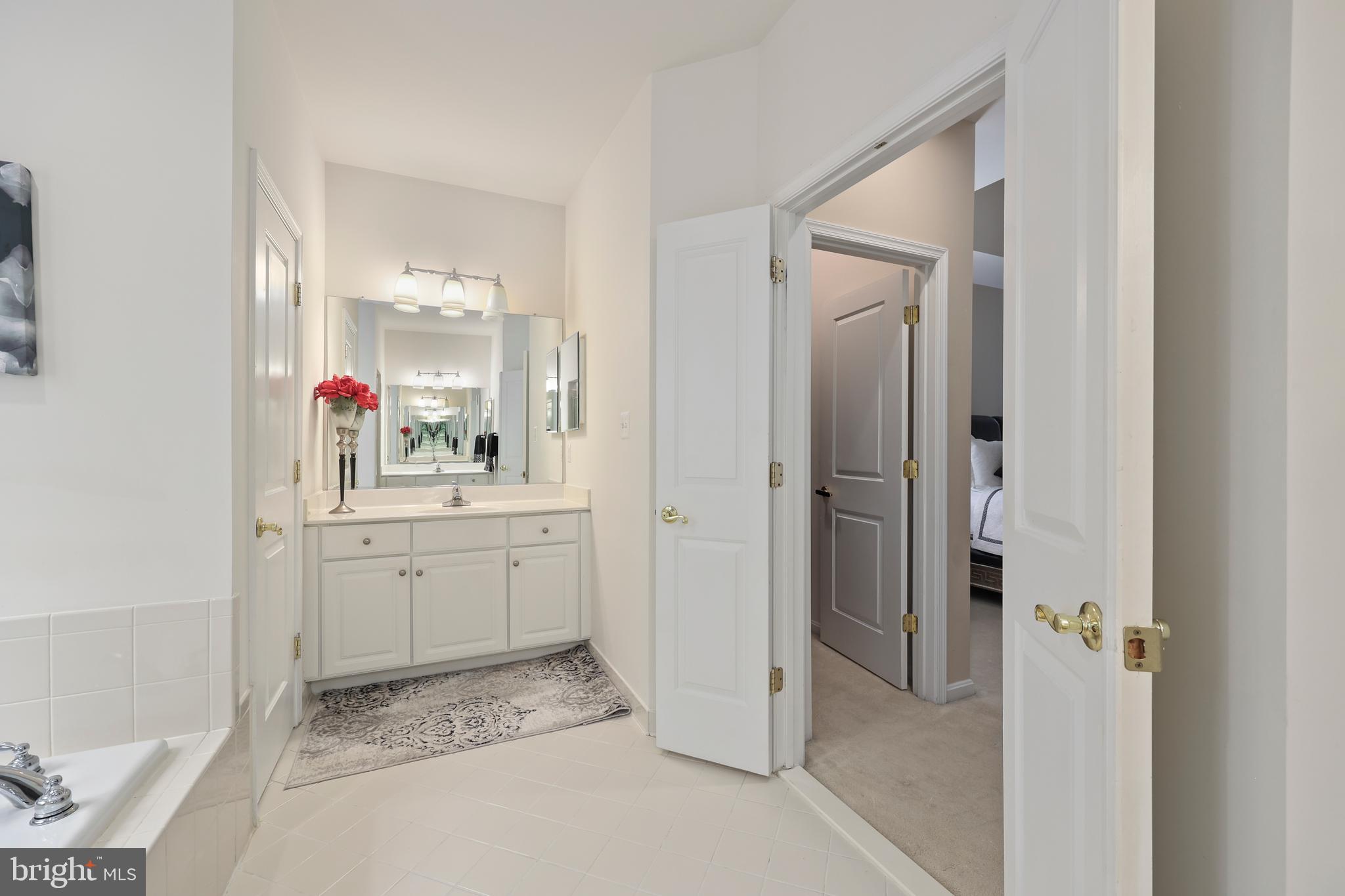 WHITE OAKS ESTATES - Residential