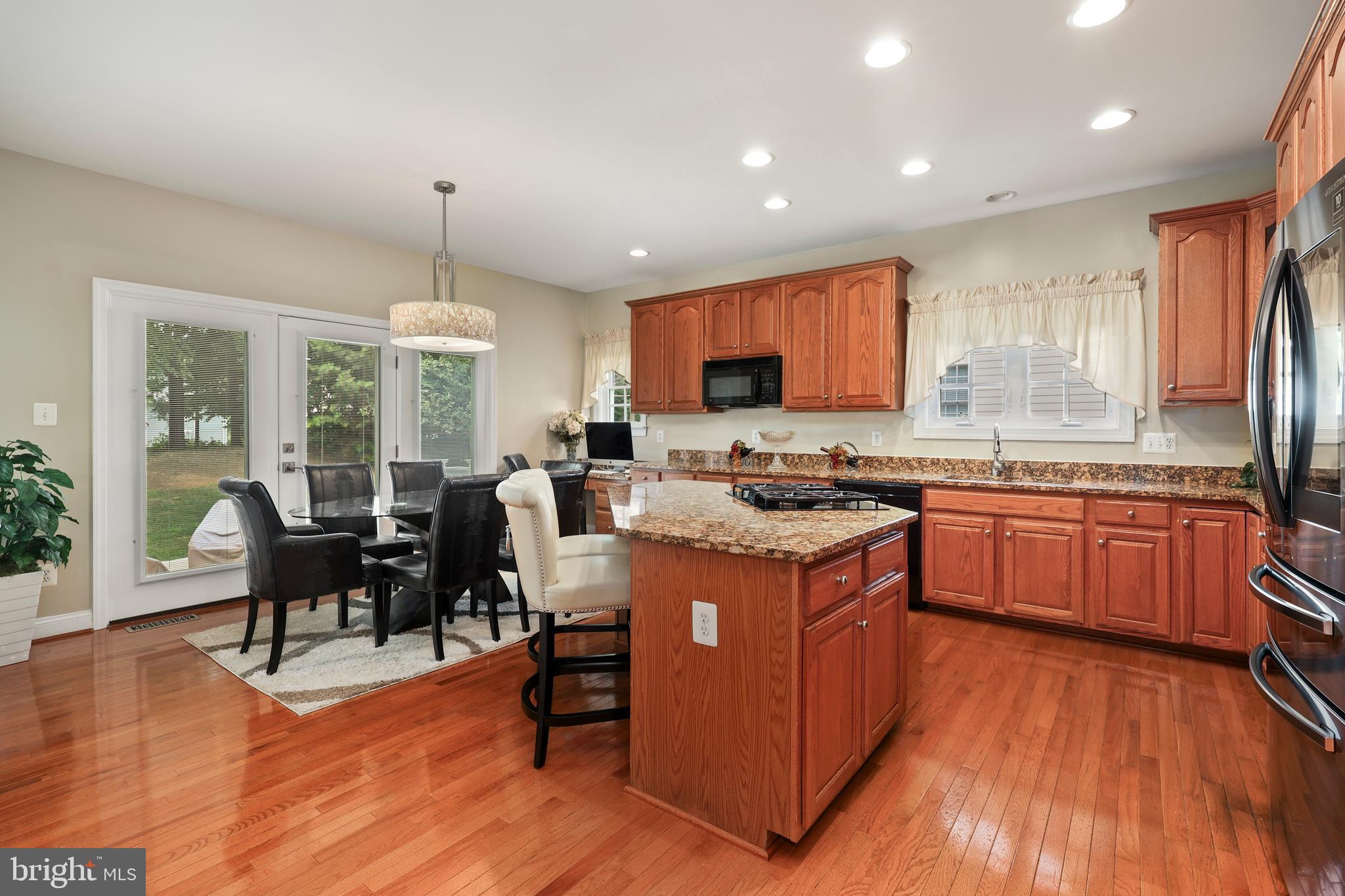 WHITE OAKS ESTATES - Residential