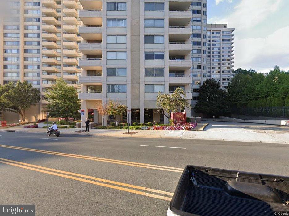4515 WILLARD AVENUE 2309S