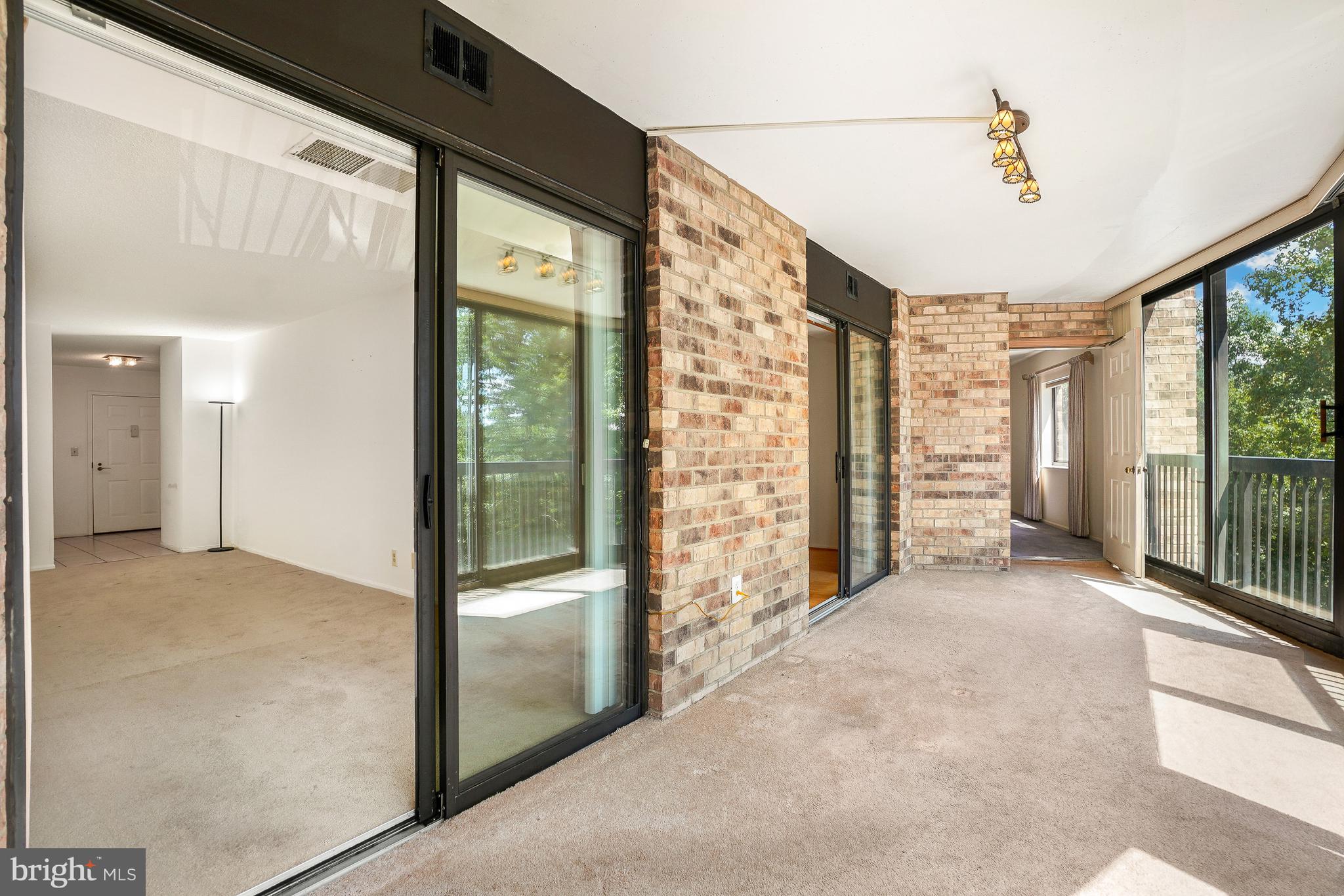 5904 MOUNT EAGLE DRIVE 114