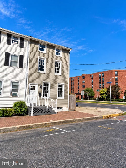 Photo for 208 ST MARY STREET