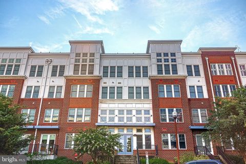 1418 N RHODES STREET B423 ARLINGTON VA 22209