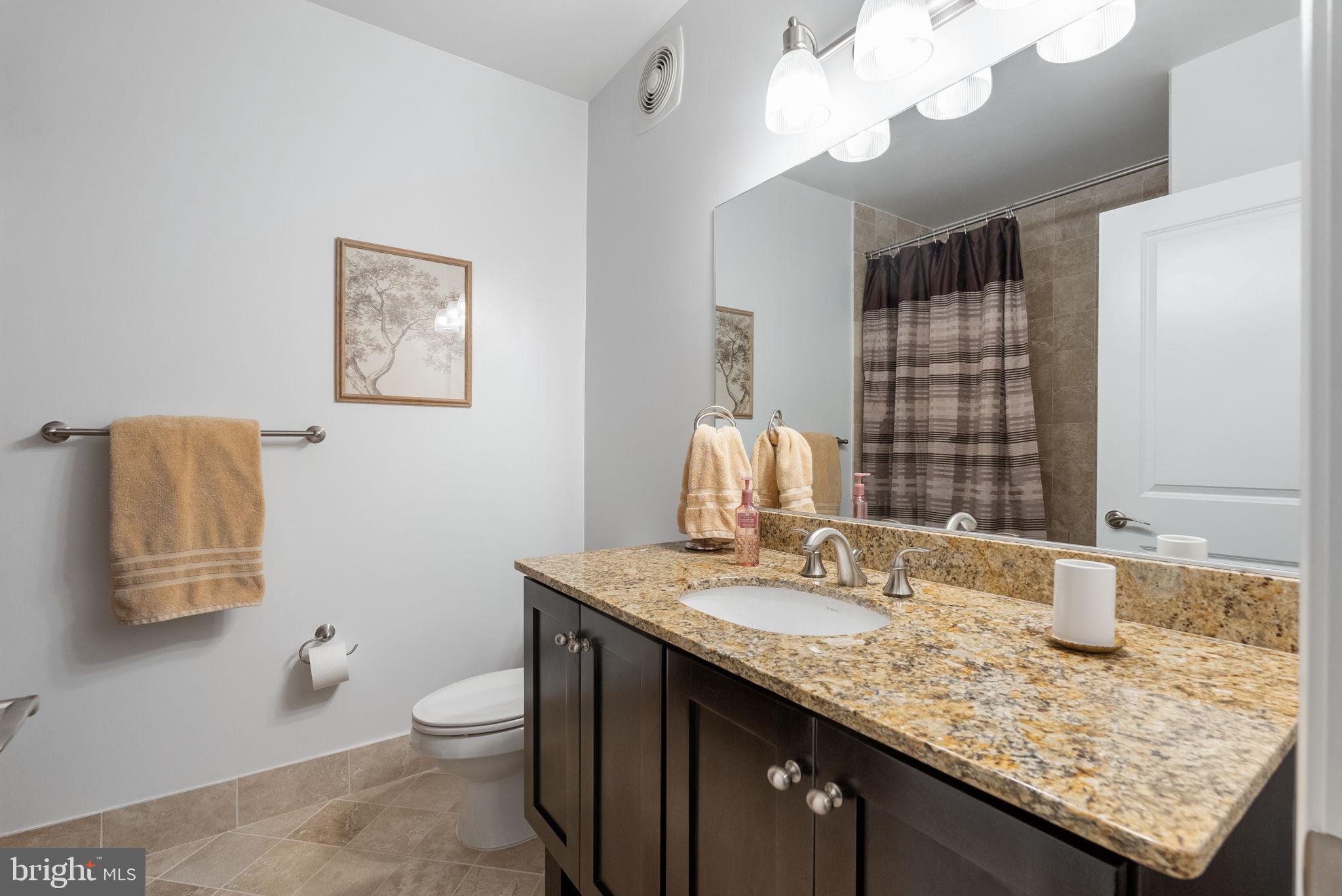 COURTHOUSE - Residential Lease