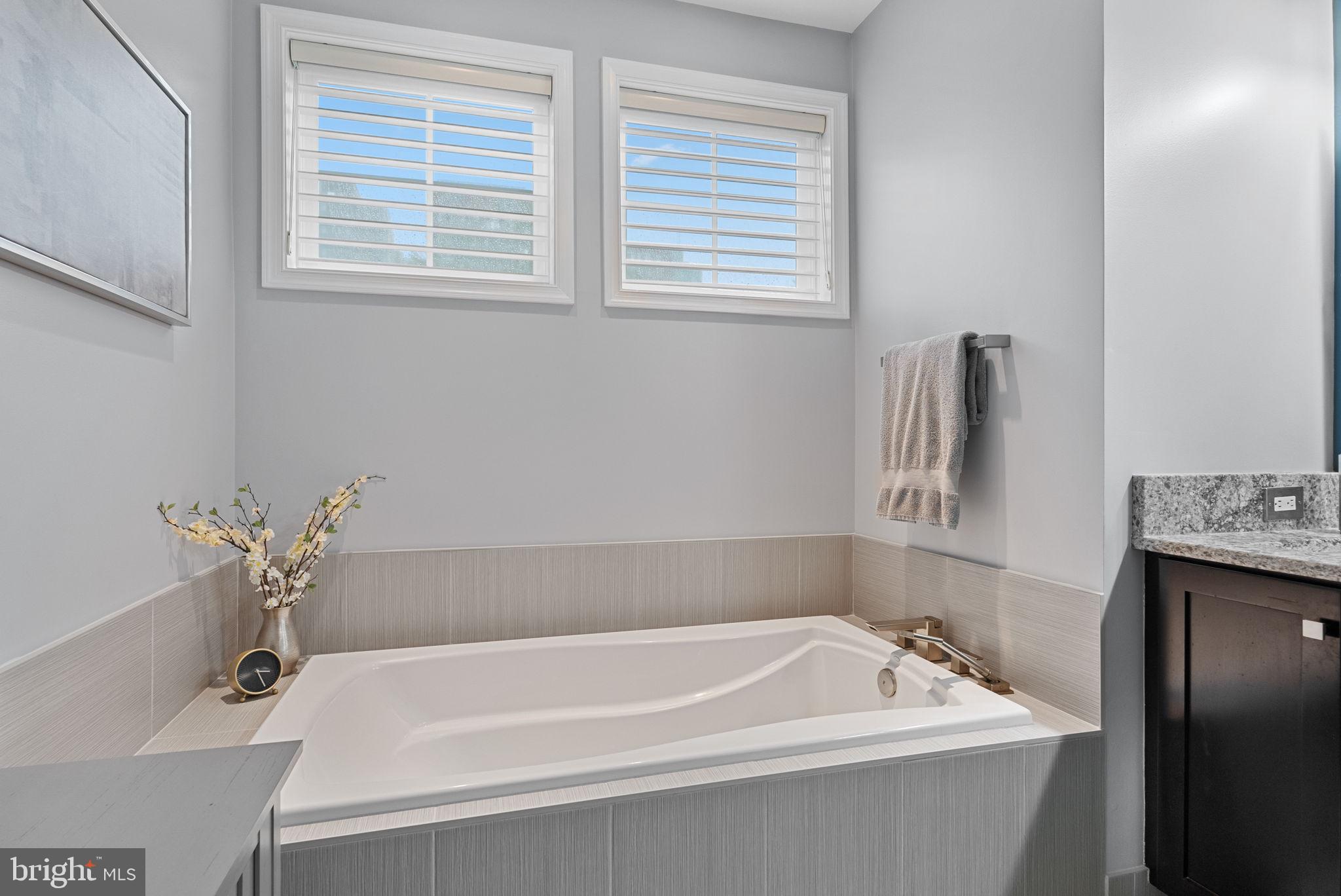 COURTHOUSE - Residential Lease