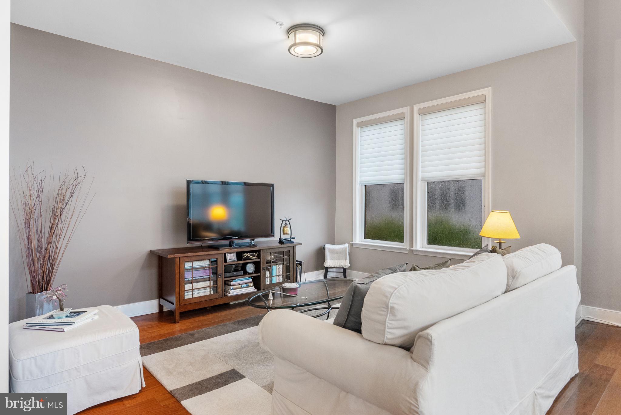 COURTHOUSE - Residential Lease