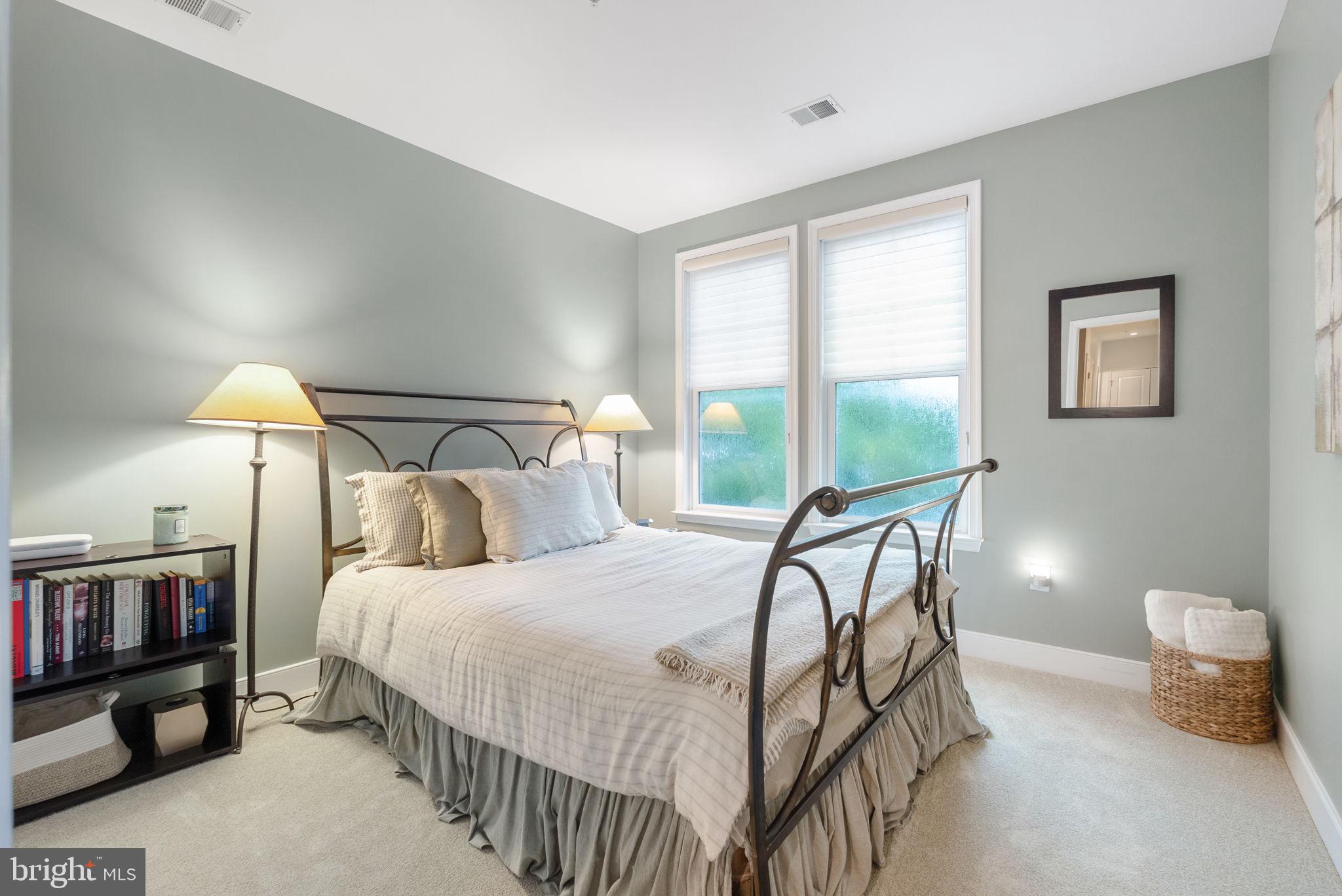 COURTHOUSE - Residential Lease