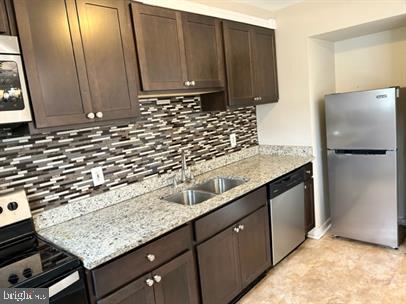 BEECHFIELD - Residential Lease