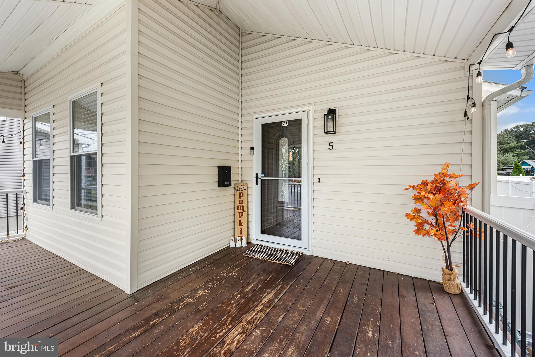 5 S WHITE HORSE PIKE