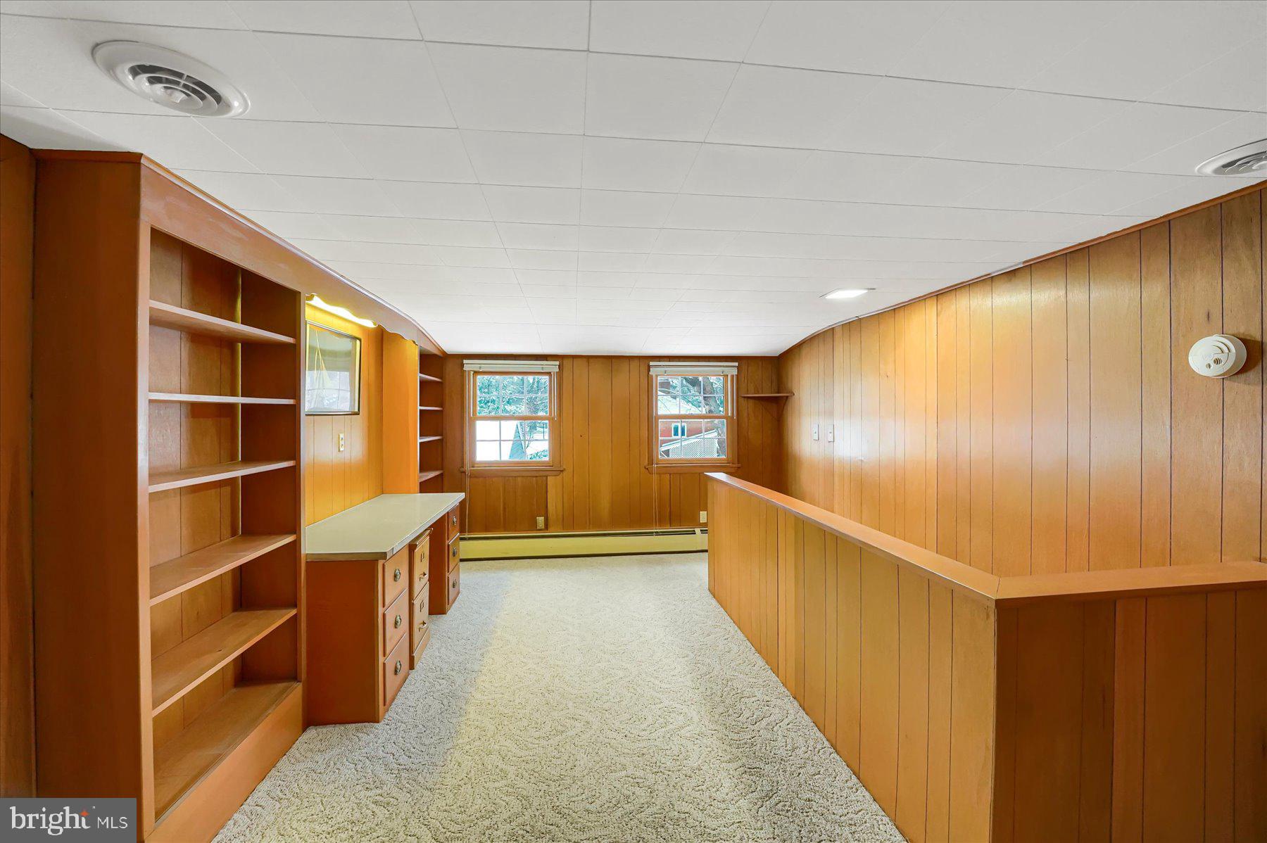 HARRIS ACRES - Residential