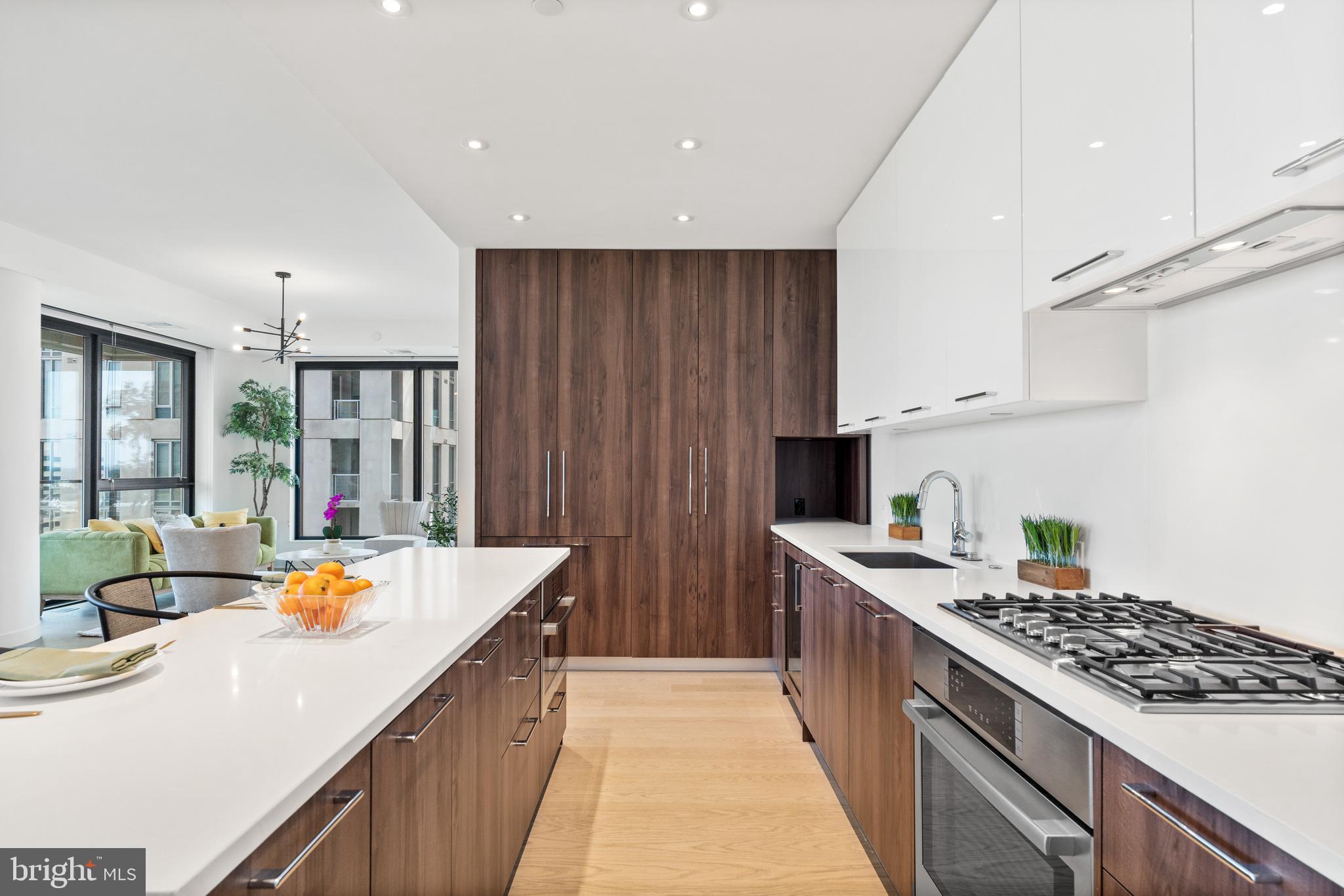 THE BORO TYSONS - Residential