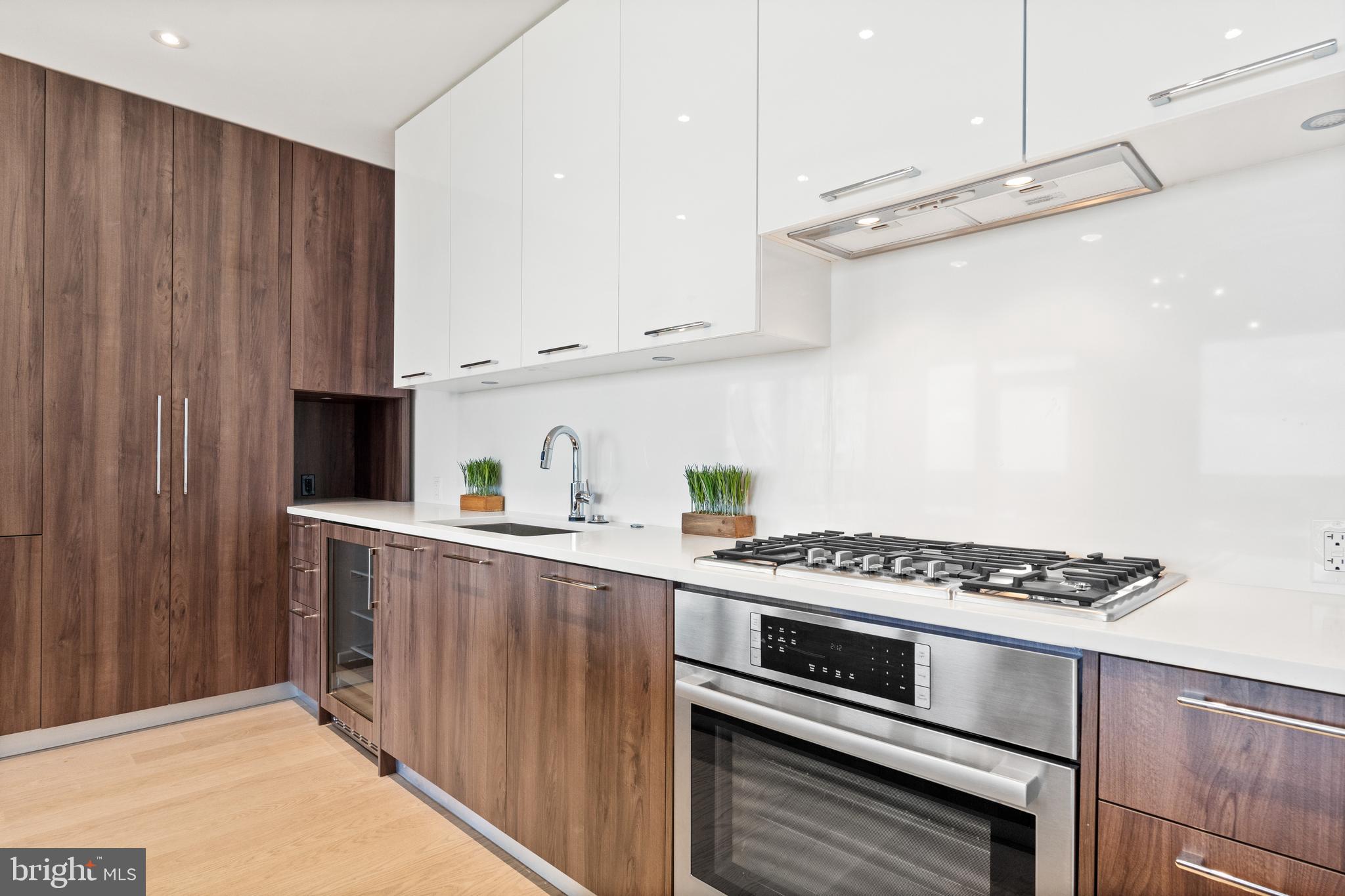 THE BORO TYSONS - Residential