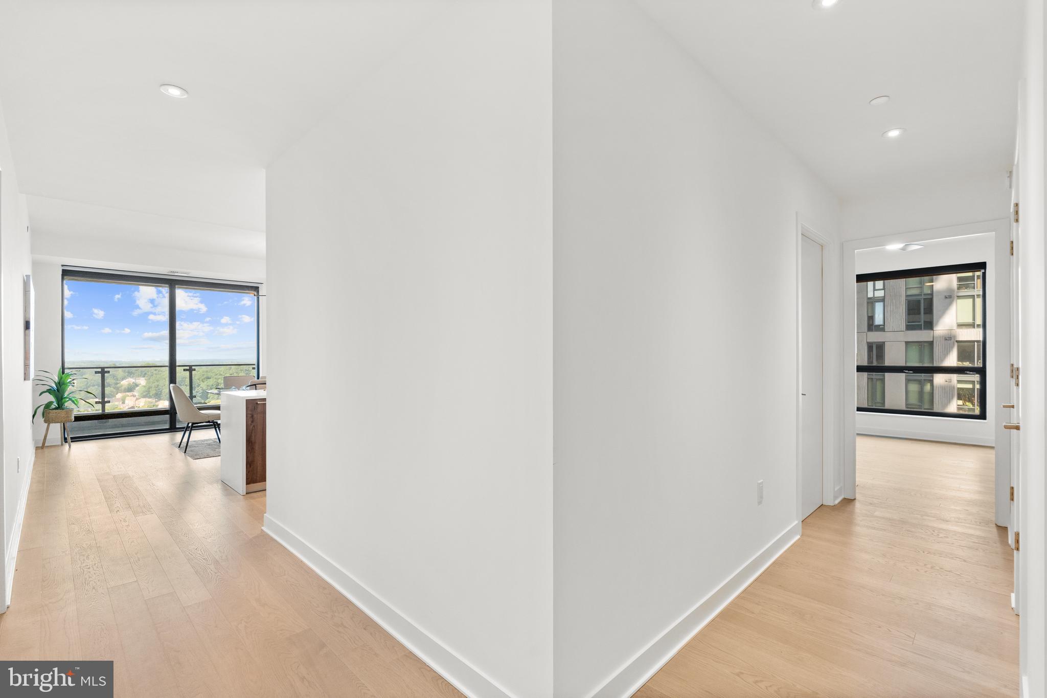 THE BORO TYSONS - Residential