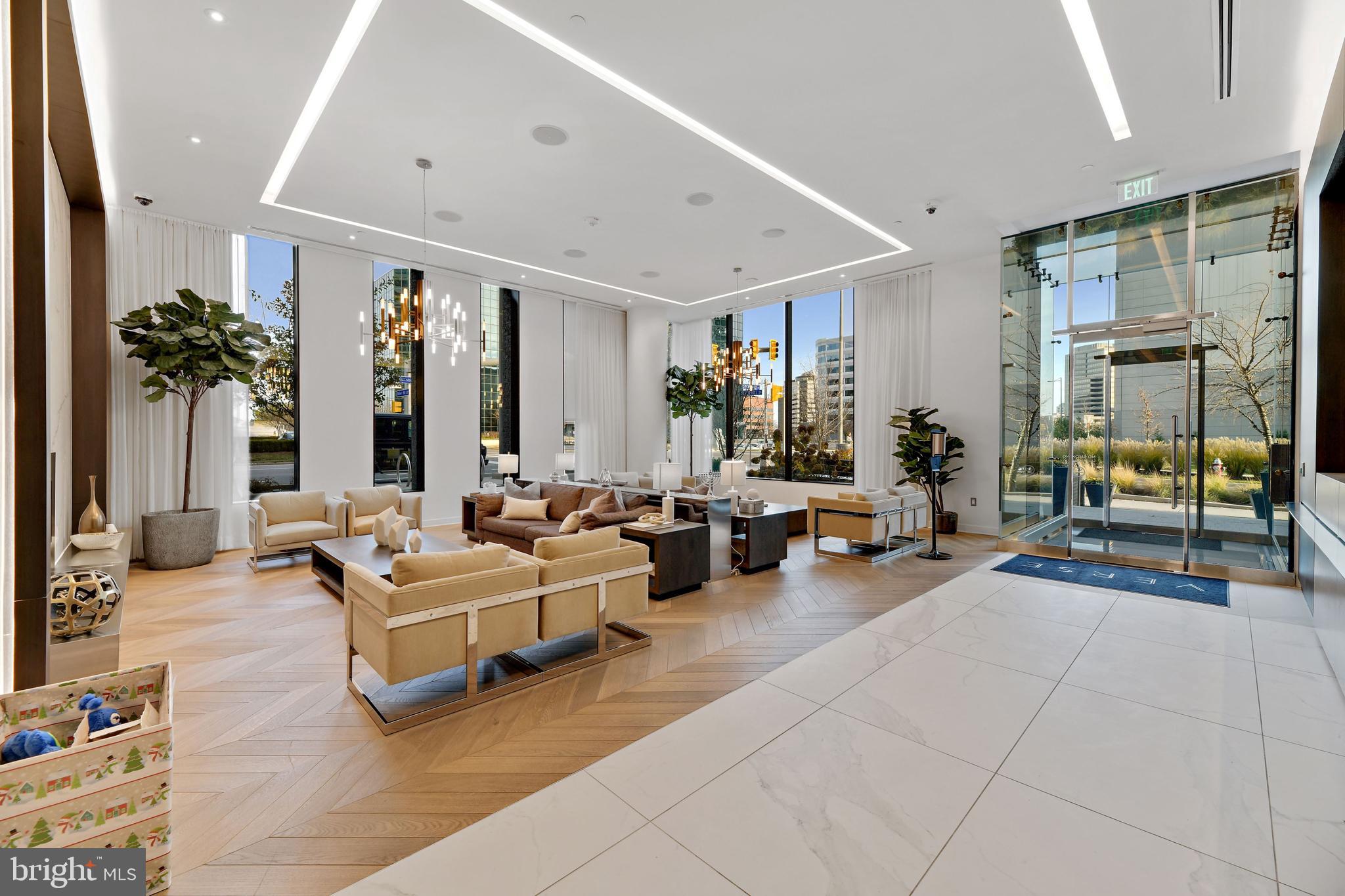 THE BORO TYSONS - Residential