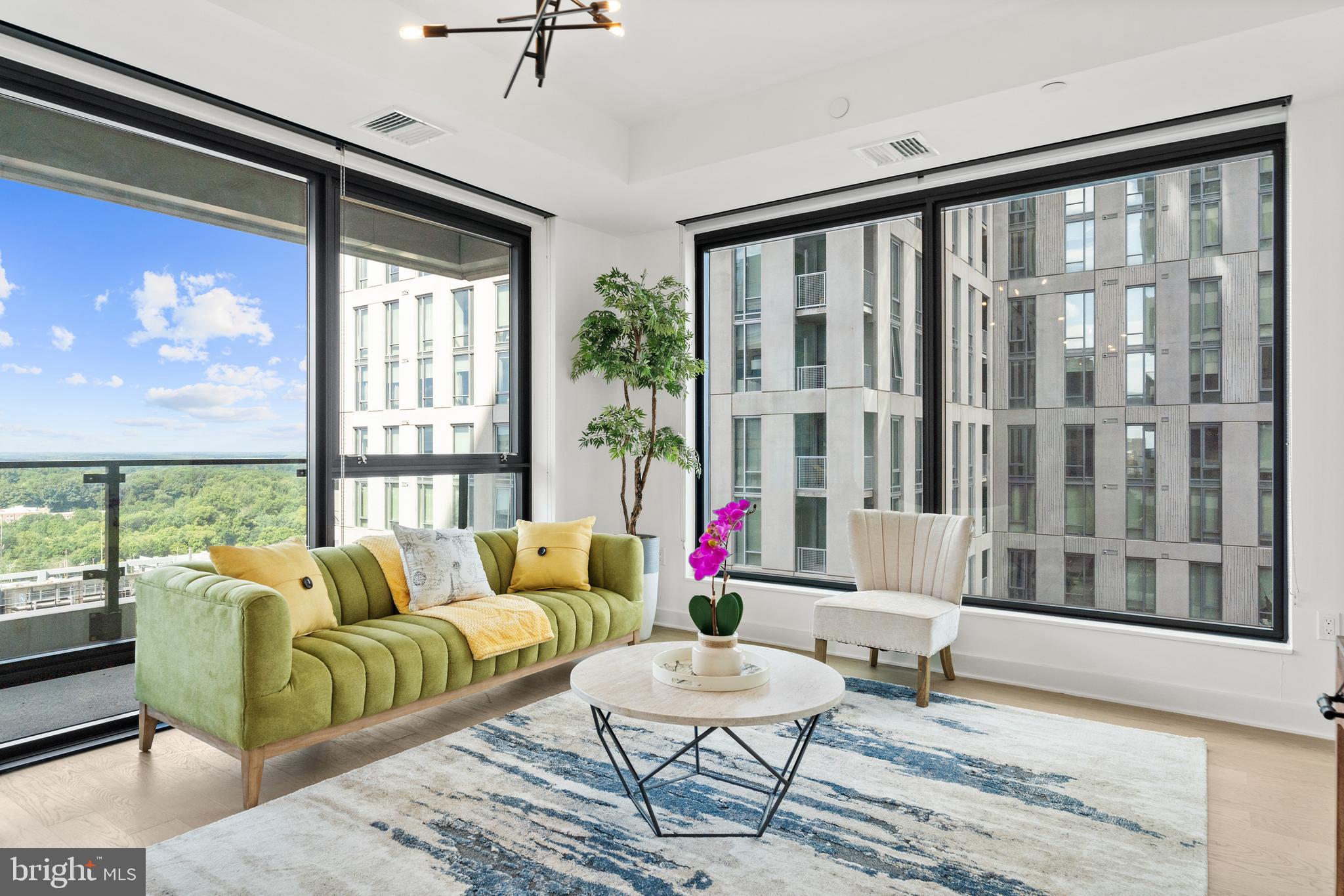 THE BORO TYSONS - Residential