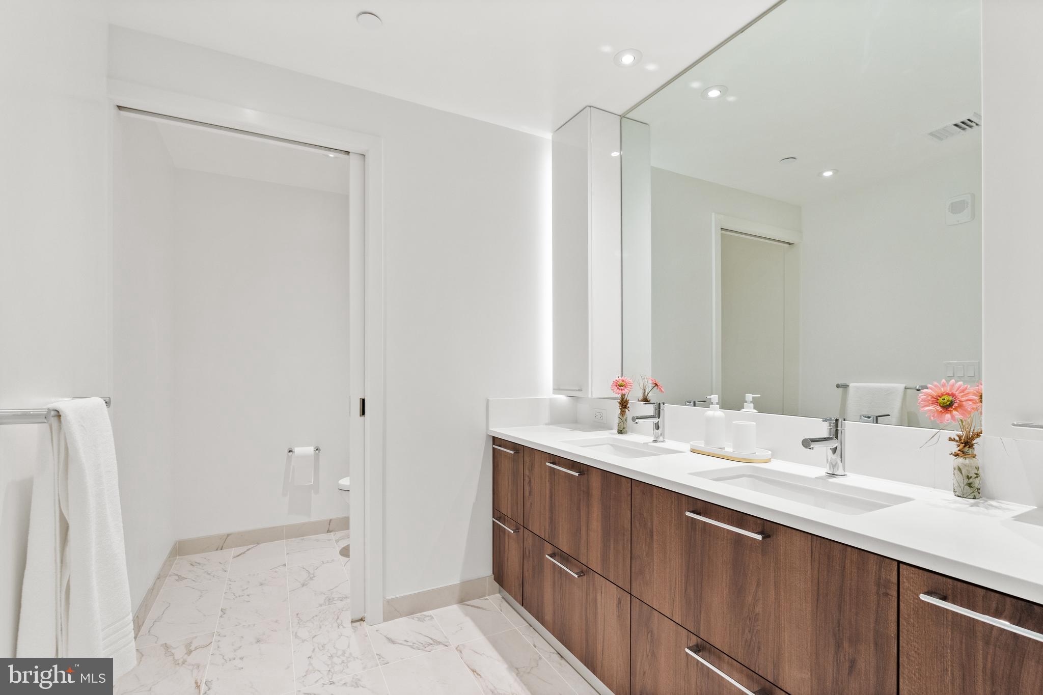 THE BORO TYSONS - Residential