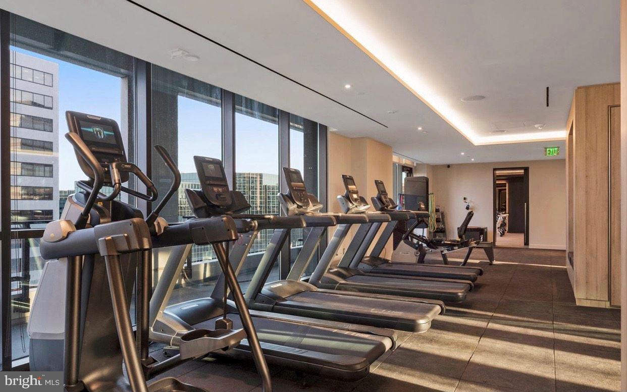 THE BORO TYSONS - Residential