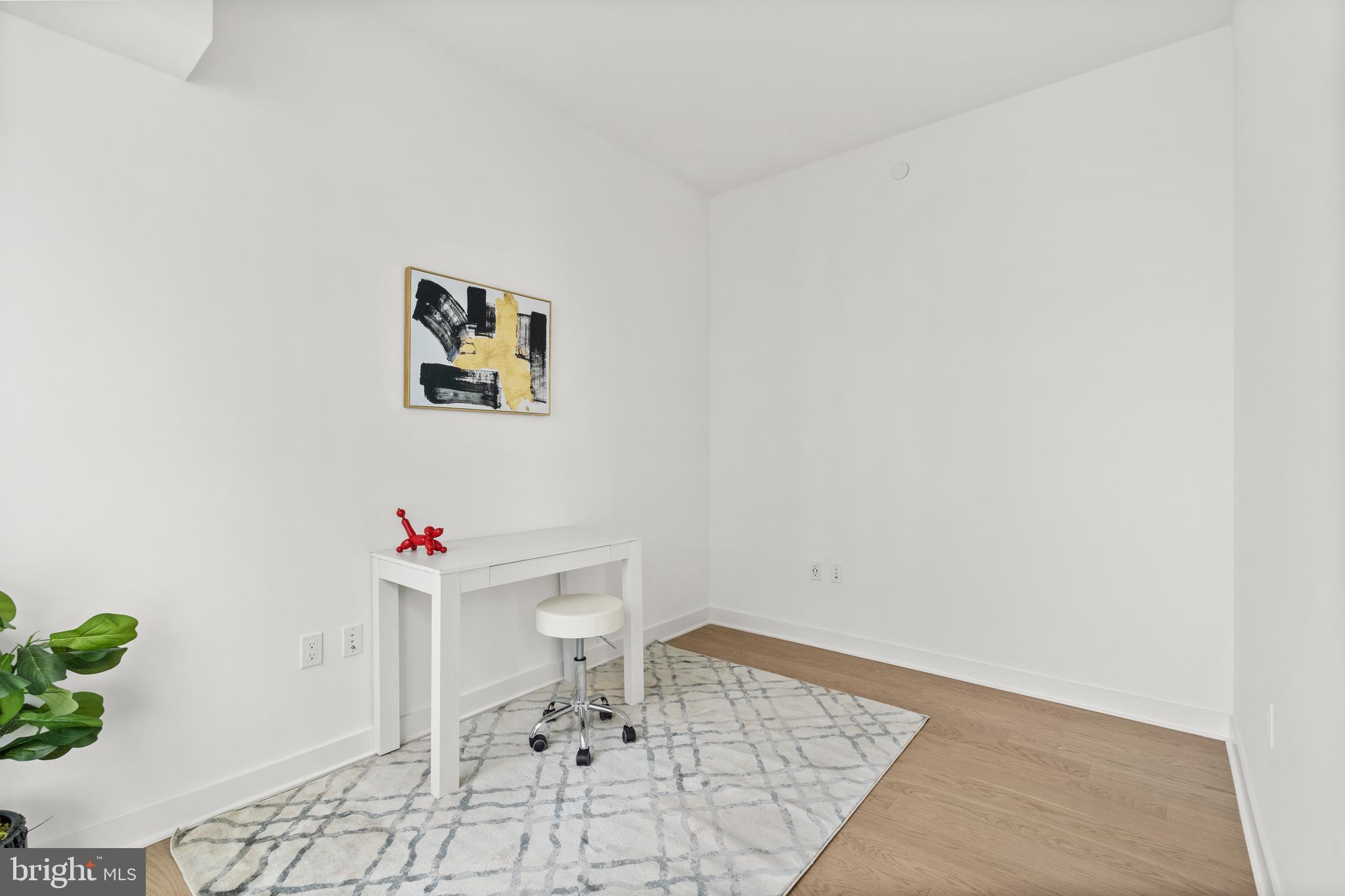 THE BORO TYSONS - Residential