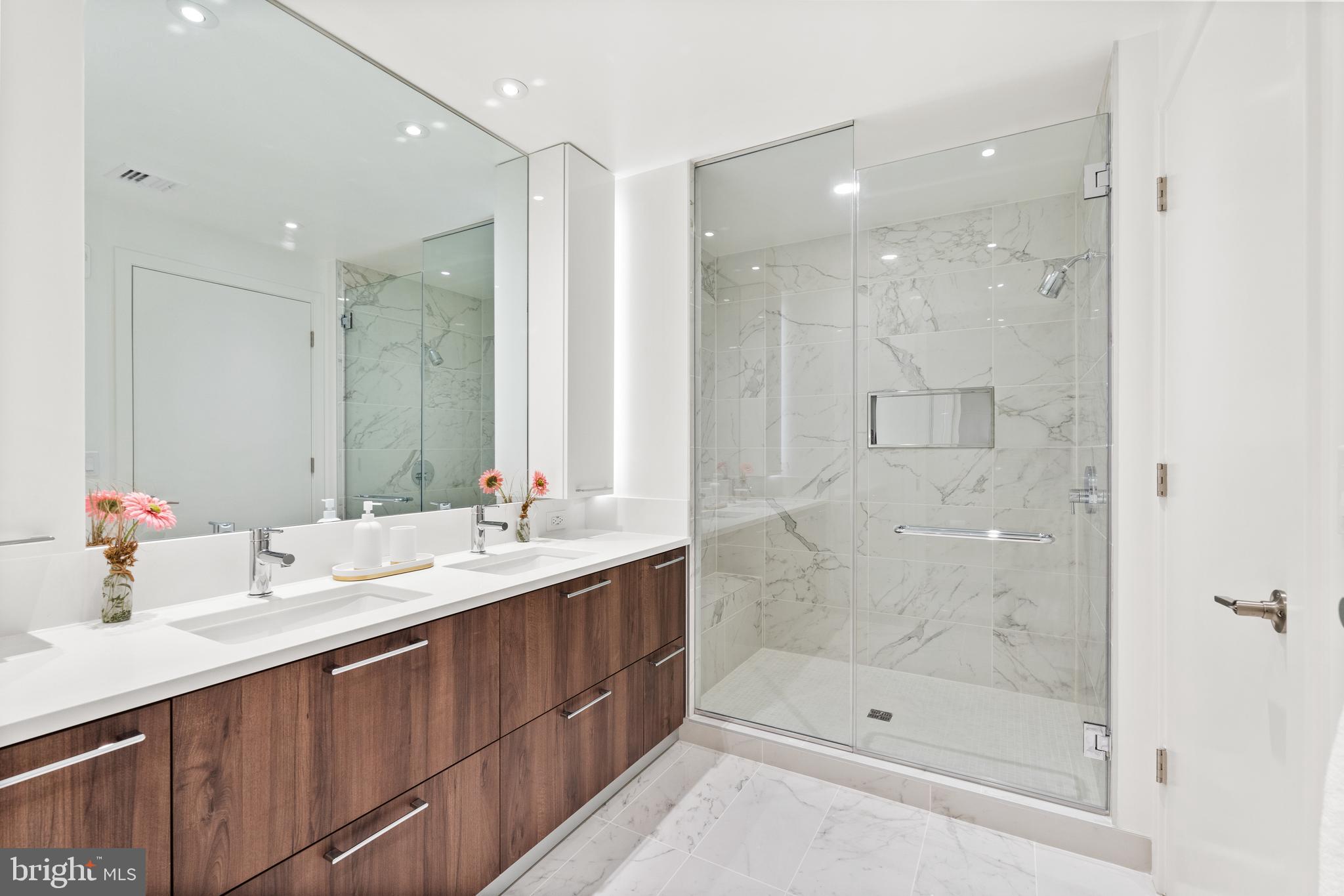 THE BORO TYSONS - Residential