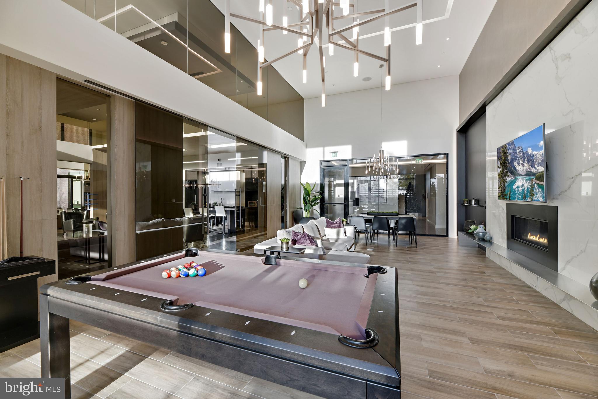 THE BORO TYSONS - Residential