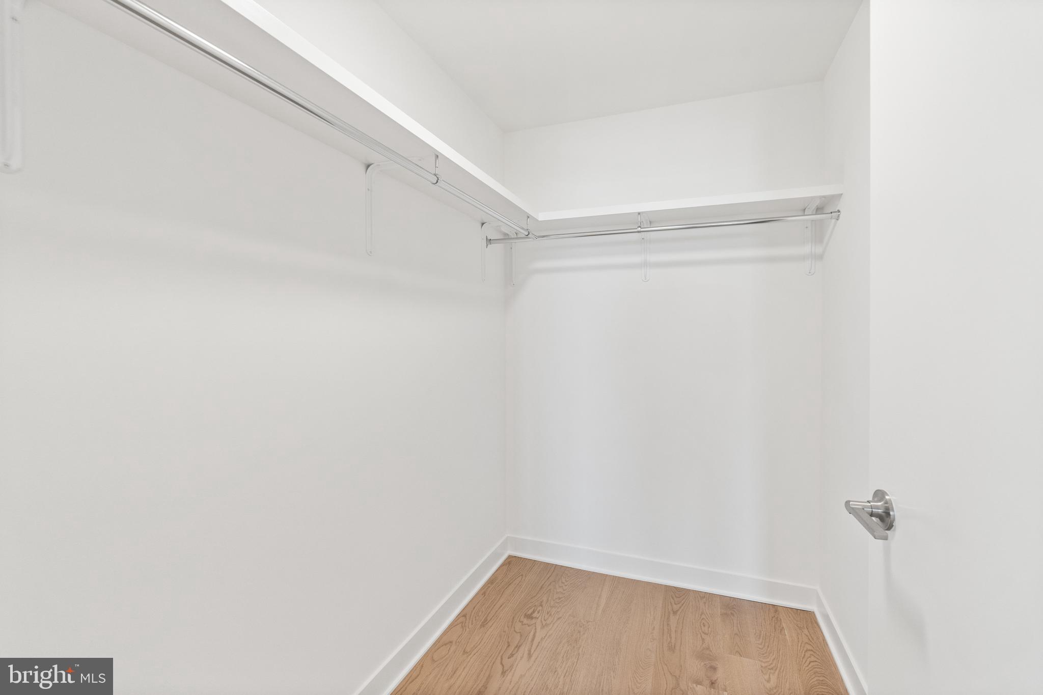 THE BORO TYSONS - Residential