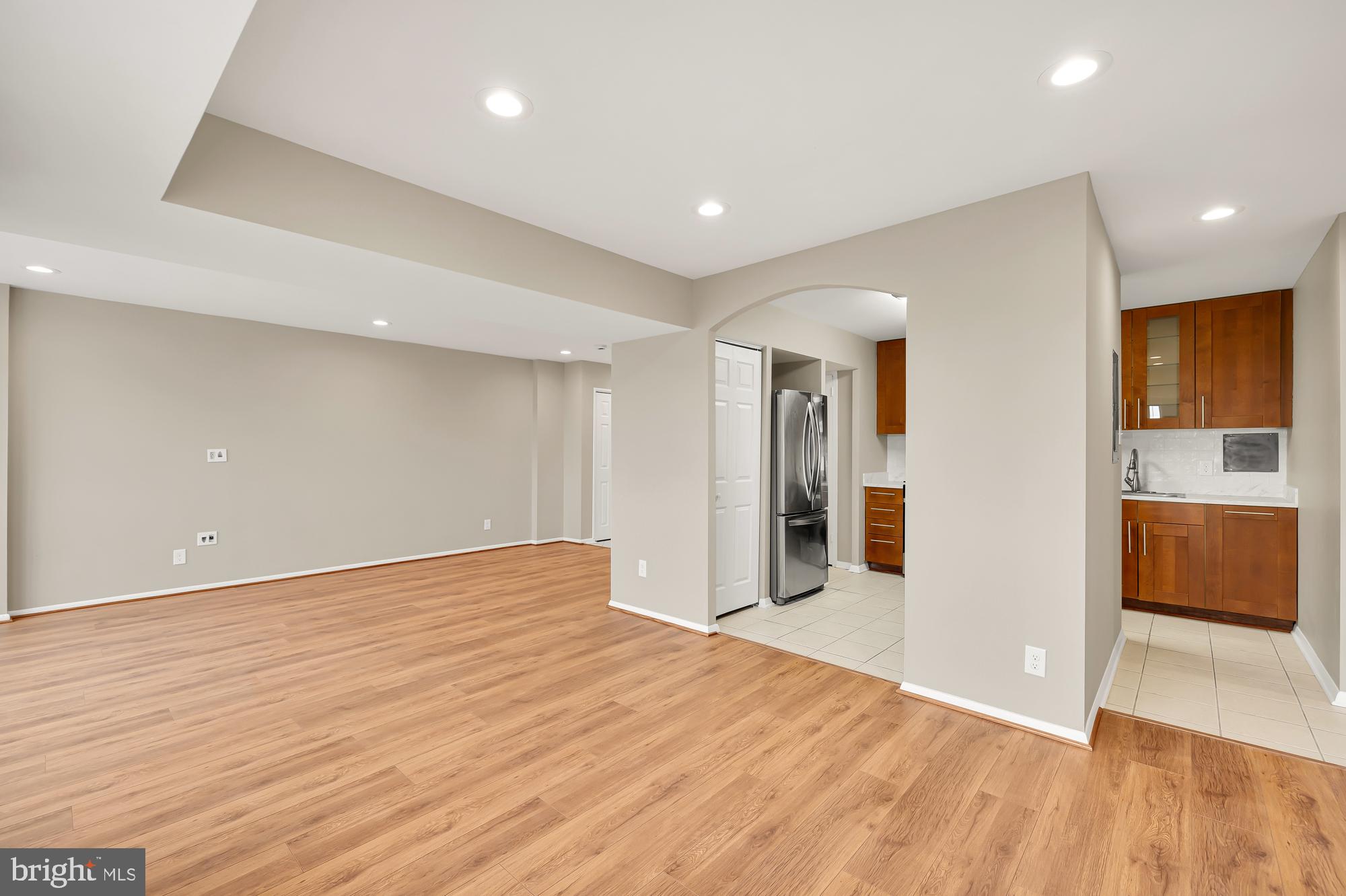 PAVILION ON THE PARK - Residential Lease