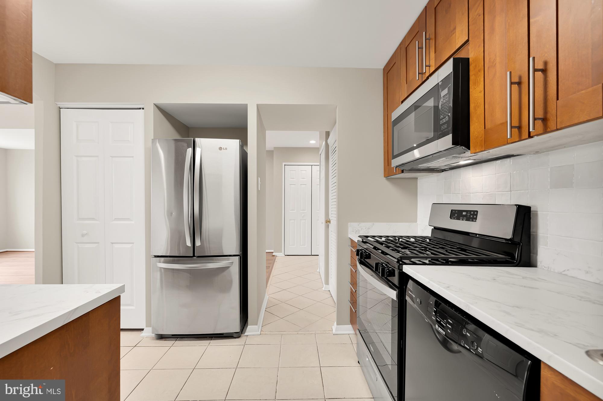 PAVILION ON THE PARK - Residential Lease