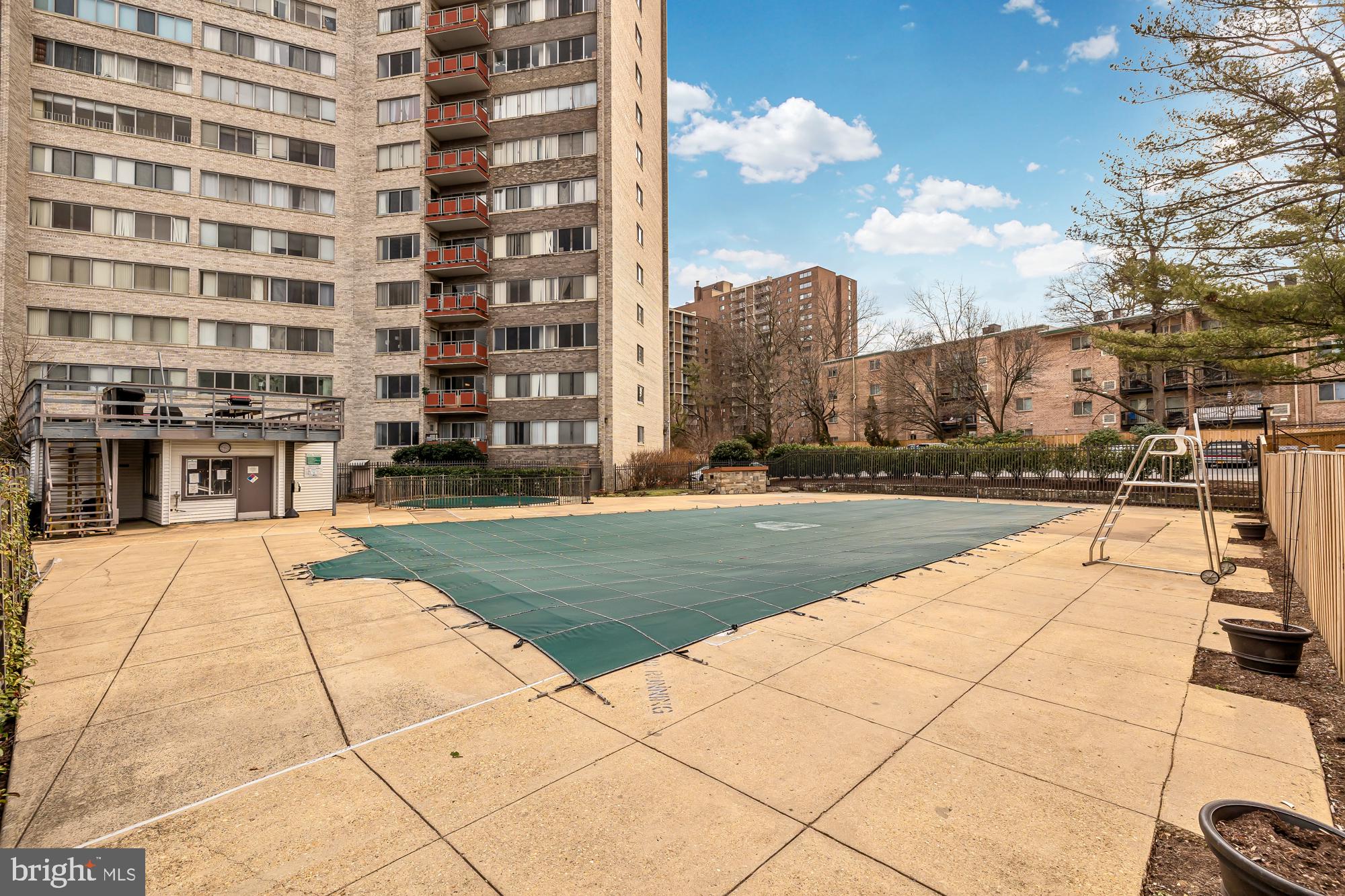 PAVILION ON THE PARK - Residential Lease