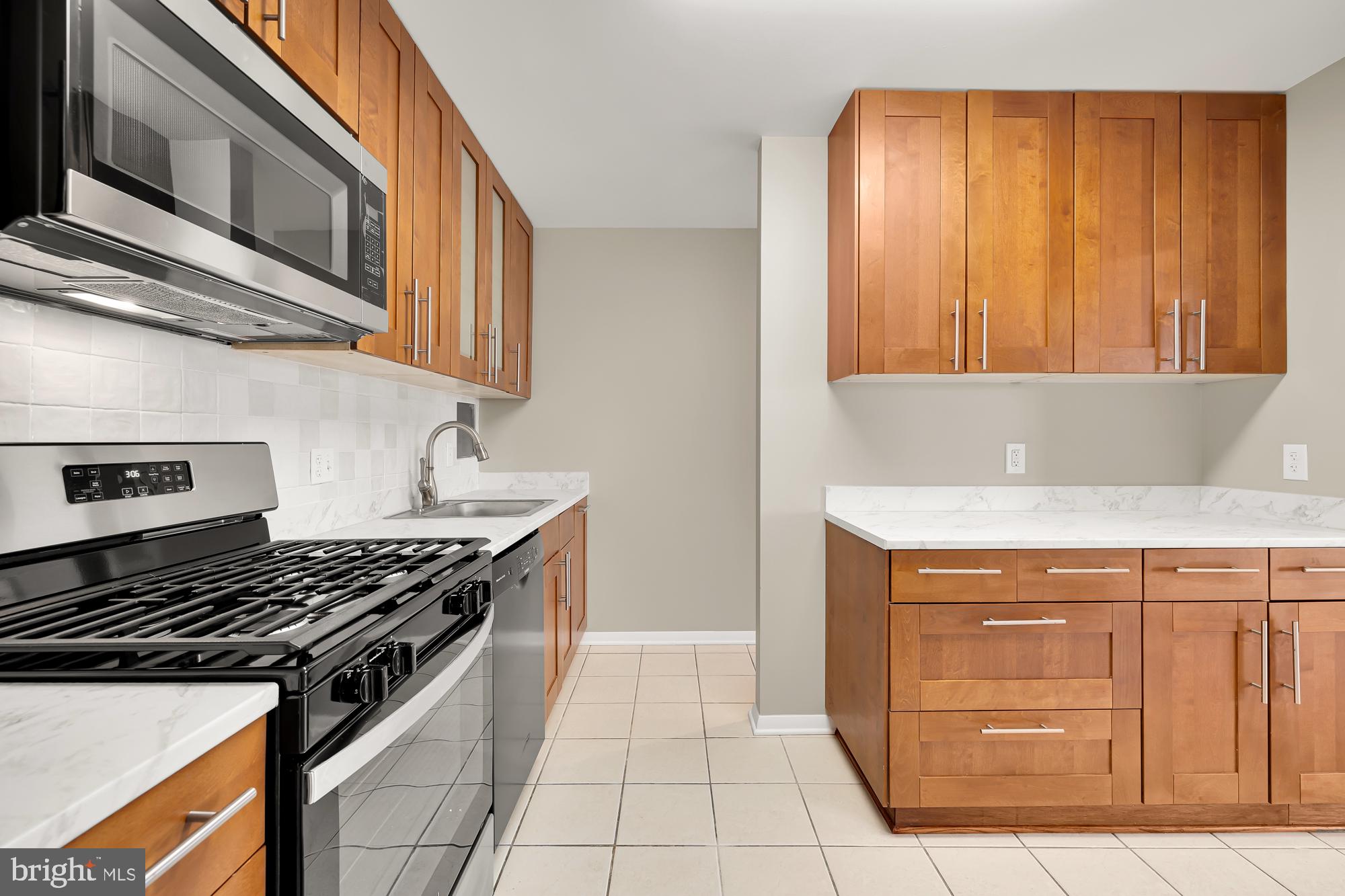 PAVILION ON THE PARK - Residential Lease