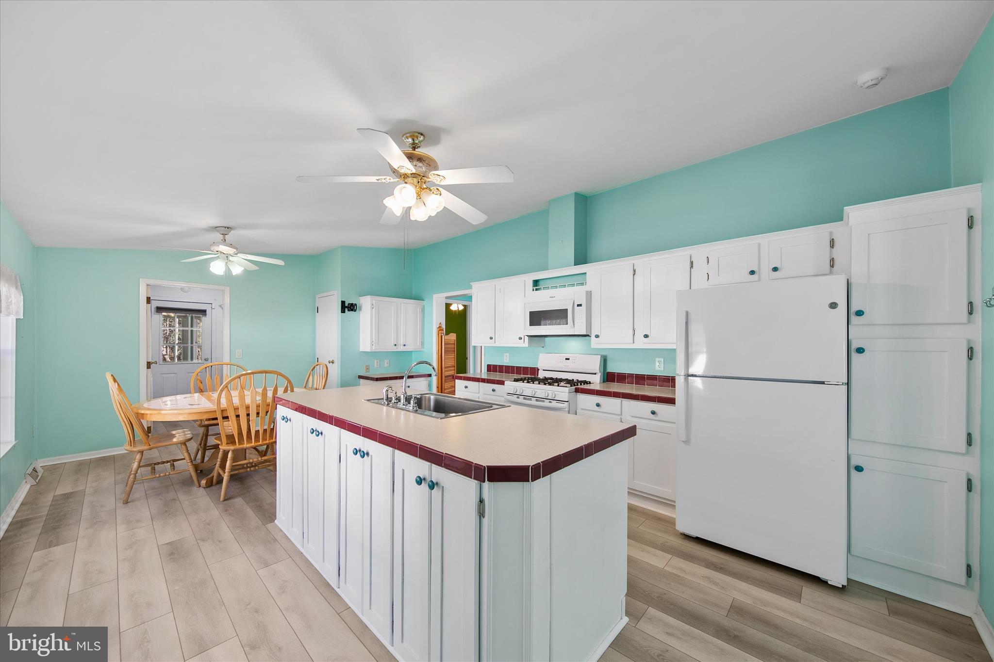 POTNETS BAYSIDE - Residential