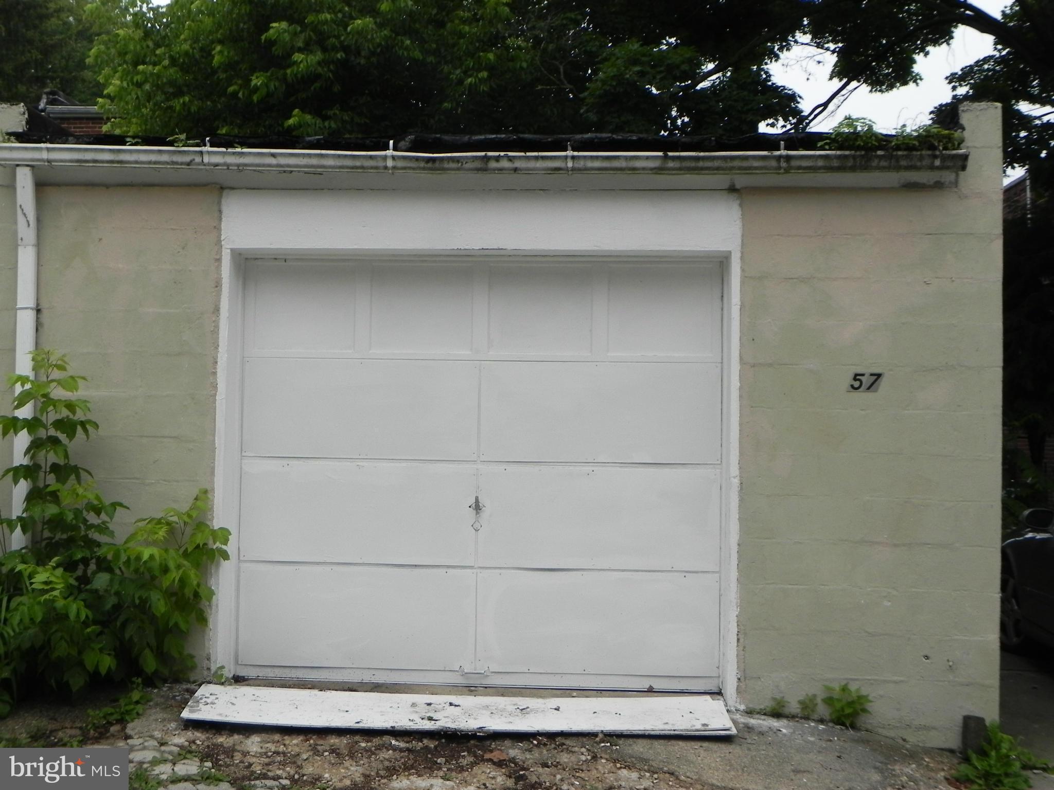 BURKLEIGH SQUARE - Residential