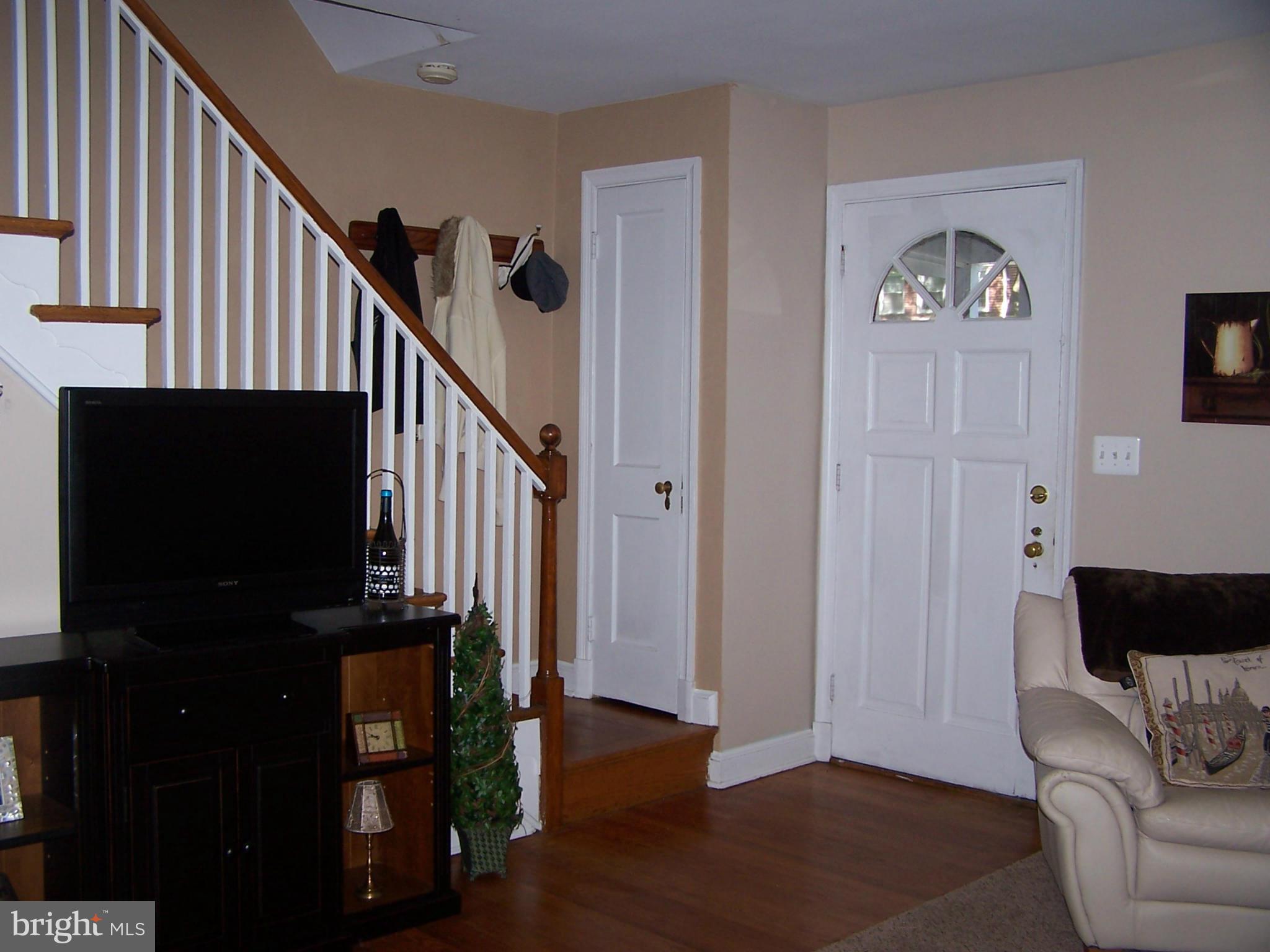 BURKLEIGH SQUARE - Residential