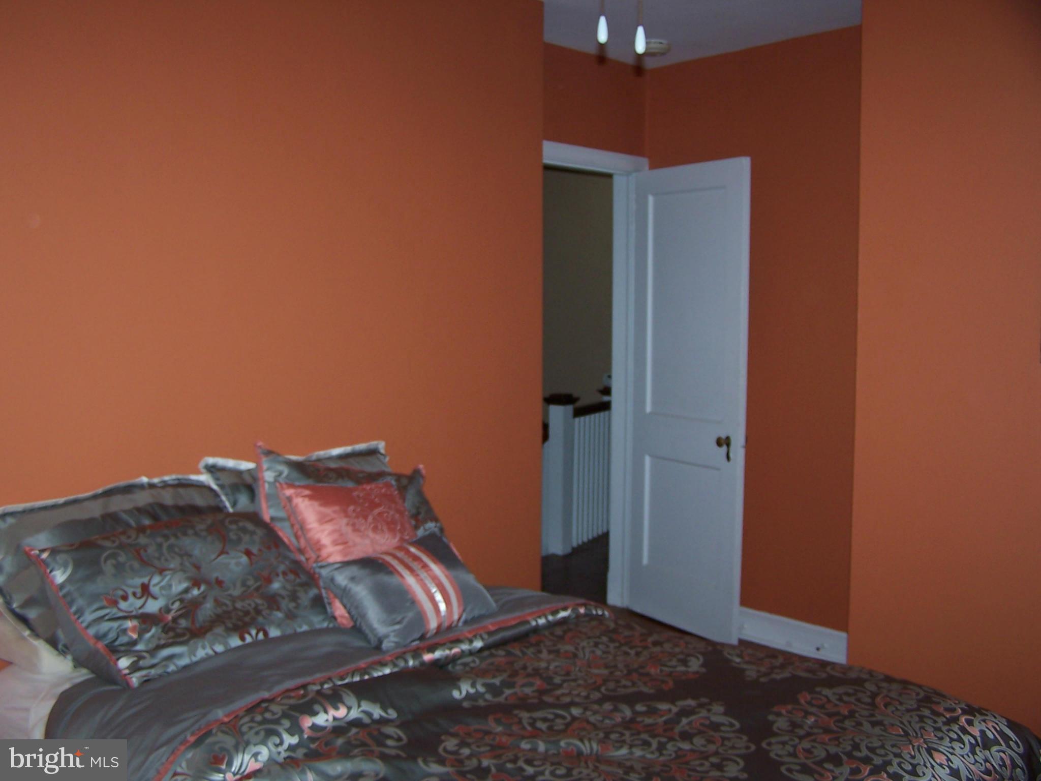 BURKLEIGH SQUARE - Residential