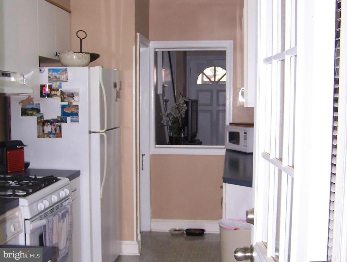 BURKLEIGH SQUARE - Residential