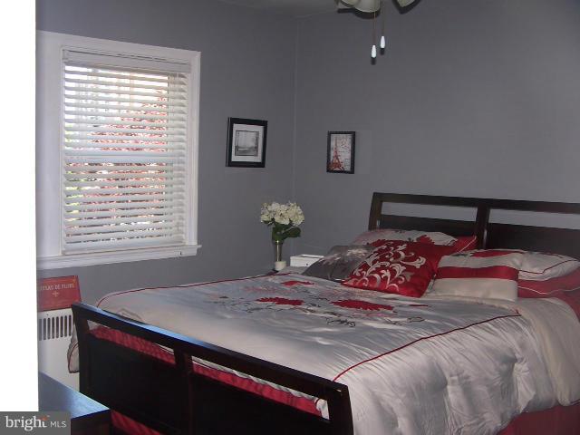 BURKLEIGH SQUARE - Residential