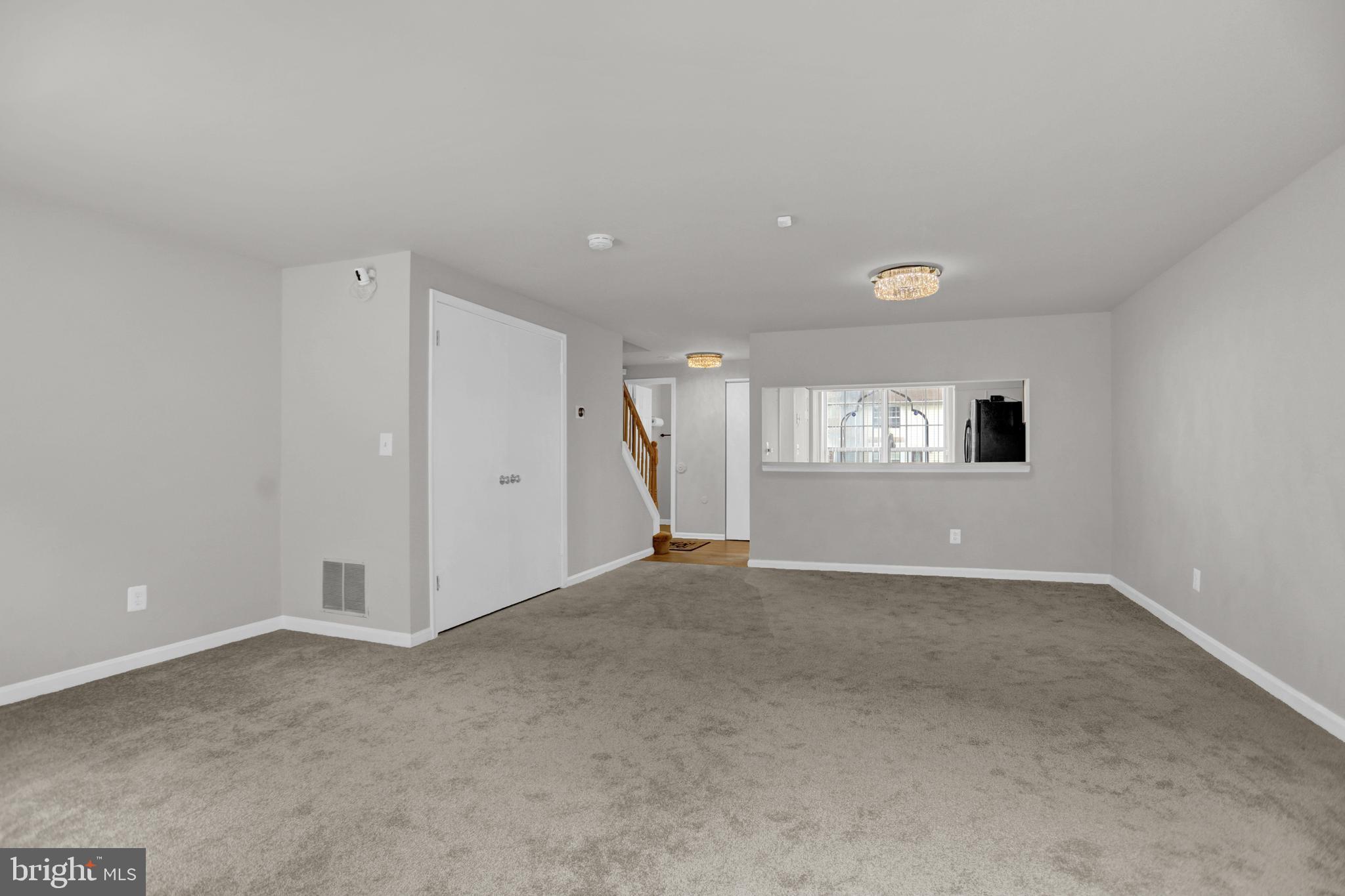 RIVERSIDE - Residential