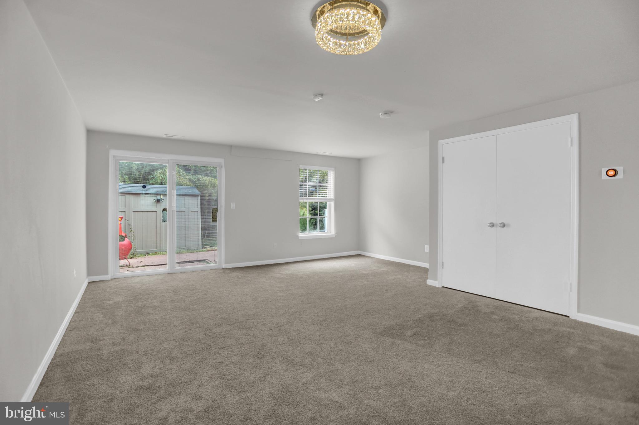 RIVERSIDE - Residential