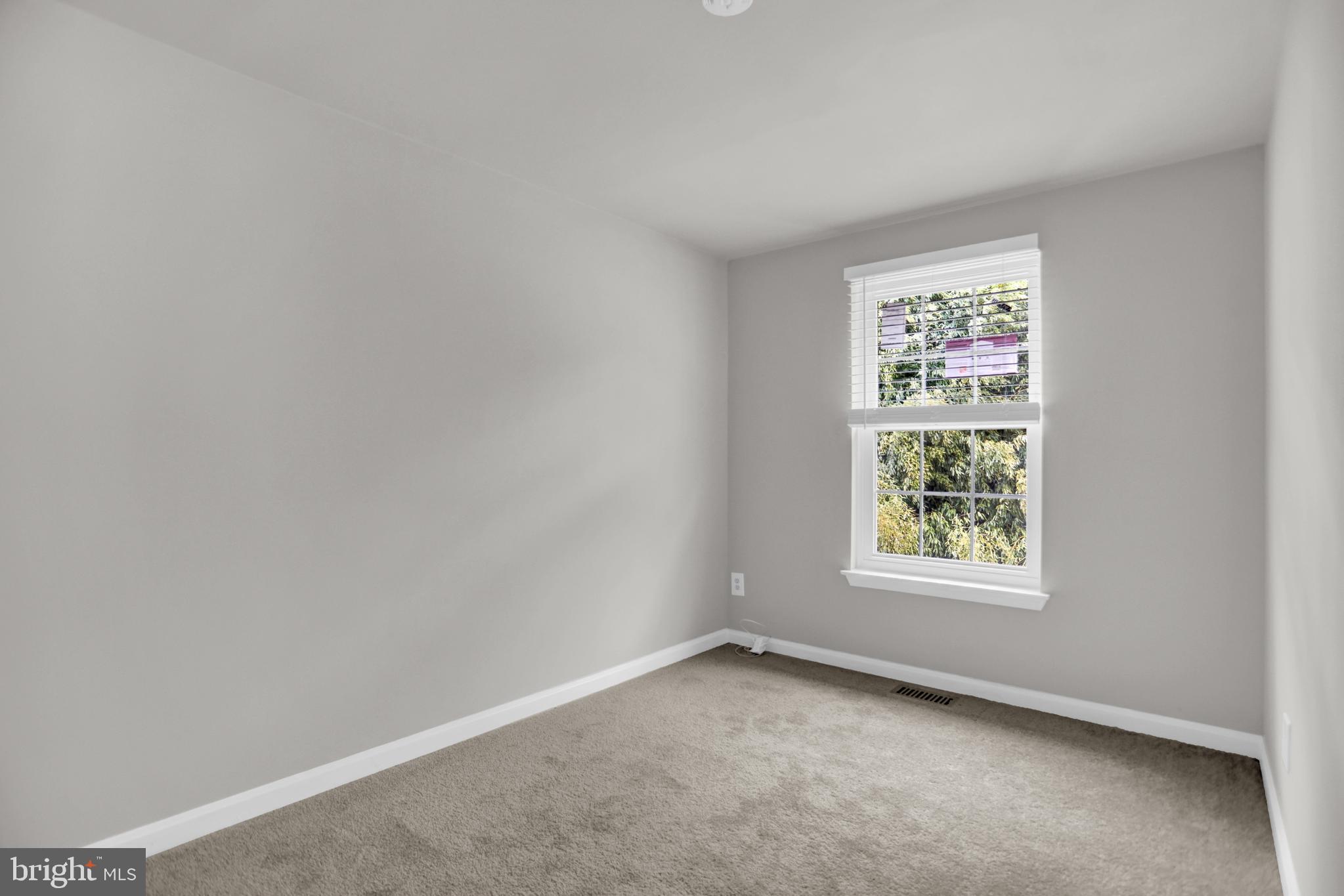 RIVERSIDE - Residential