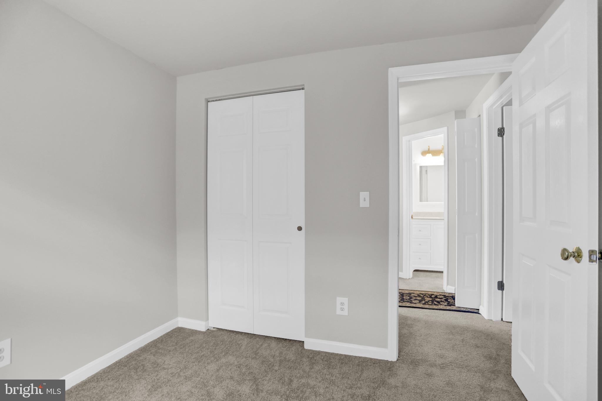 RIVERSIDE - Residential