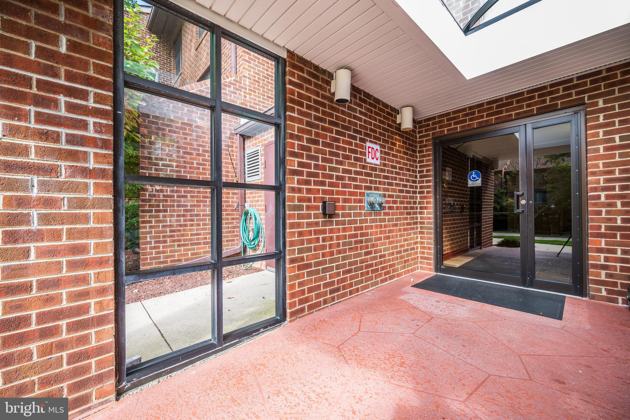 ROSSMOOR MUTUAL #19 - Residential