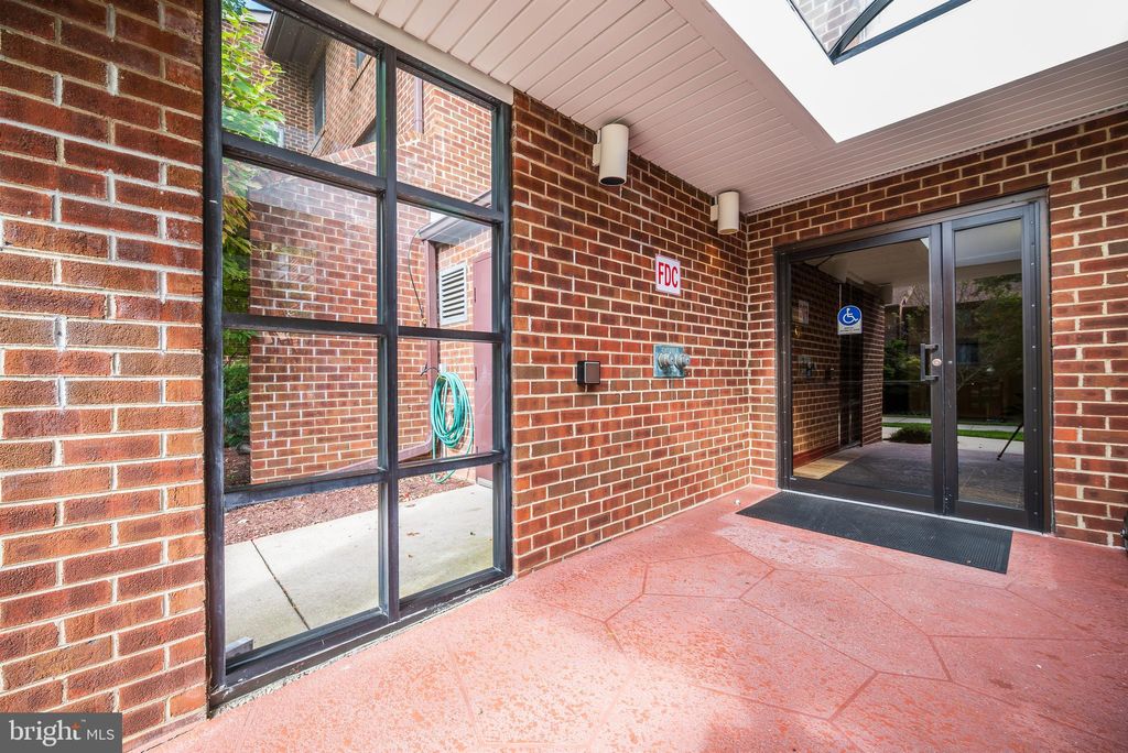 Photo of 15211 Elkridge Way #94-2F, SILVER SPRING, MD 20906 (MLS # MDMC2204770)