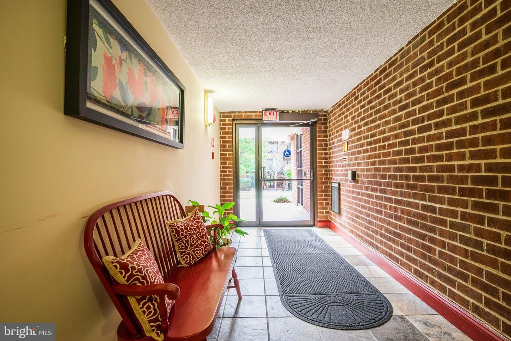 Photo of 15211 Elkridge Way #94-2F, SILVER SPRING, MD 20906 (MLS # MDMC2204770)